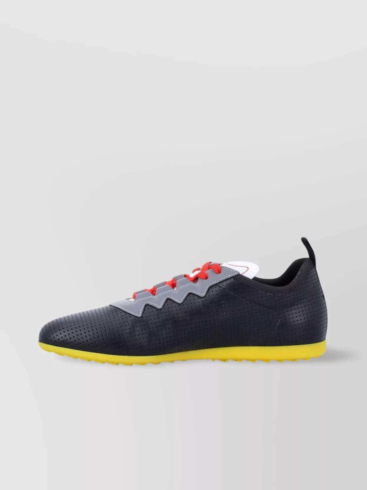 Valentino Garavani Runner Sneaker | Nappa Traforata/T