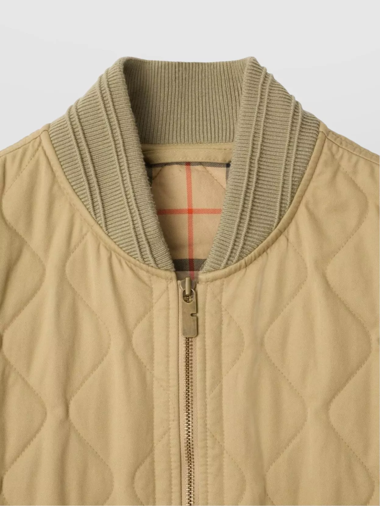 Burberry Quilted Vest Ribbed Collar Sleeveless