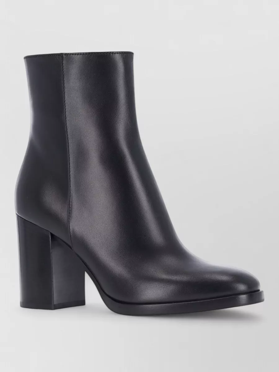 Gianvito Rossi leather ankle boots
