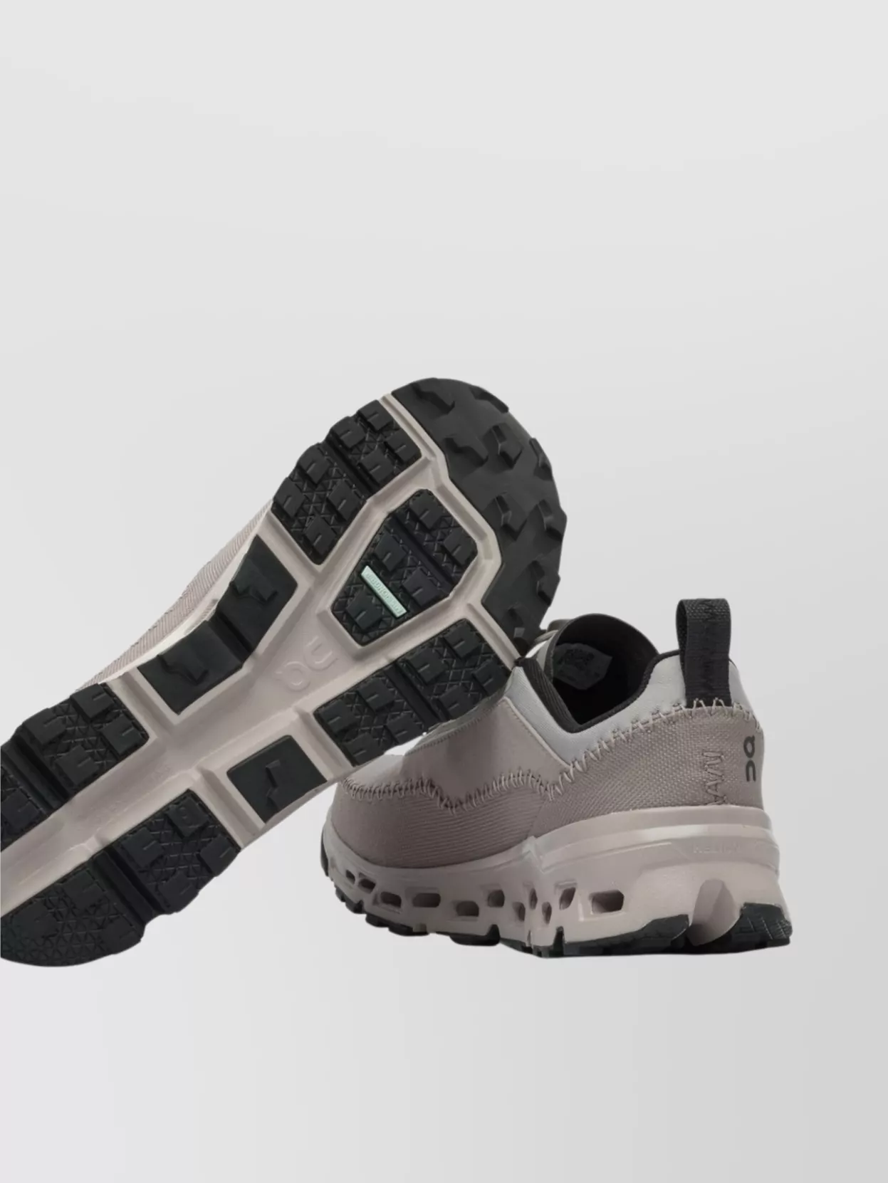 On Running Slip-on Sneakers Pull Tab
