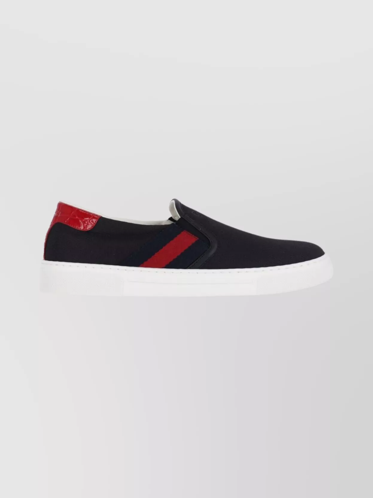 Gucci Casual Slip-On Sneakers Stripe Detail