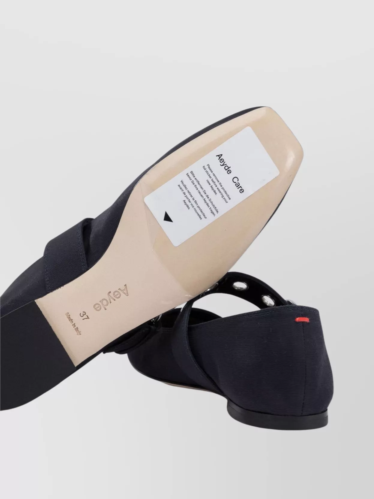 Aeyde Pointed Toe Ballerina Shoes With Eyelet Detail