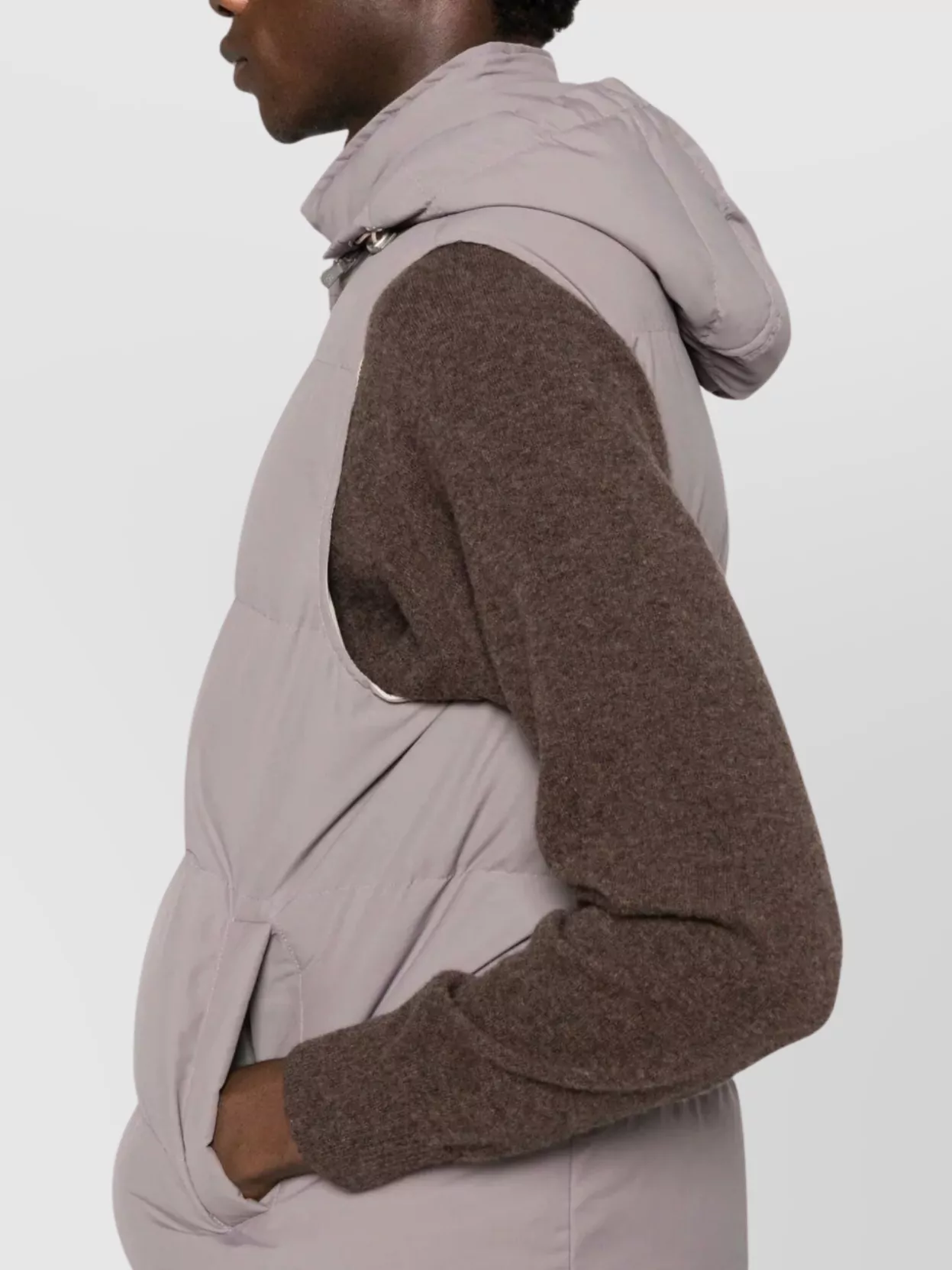 Eleventy Hooded Sleeveless Quilted Jacket Pockets