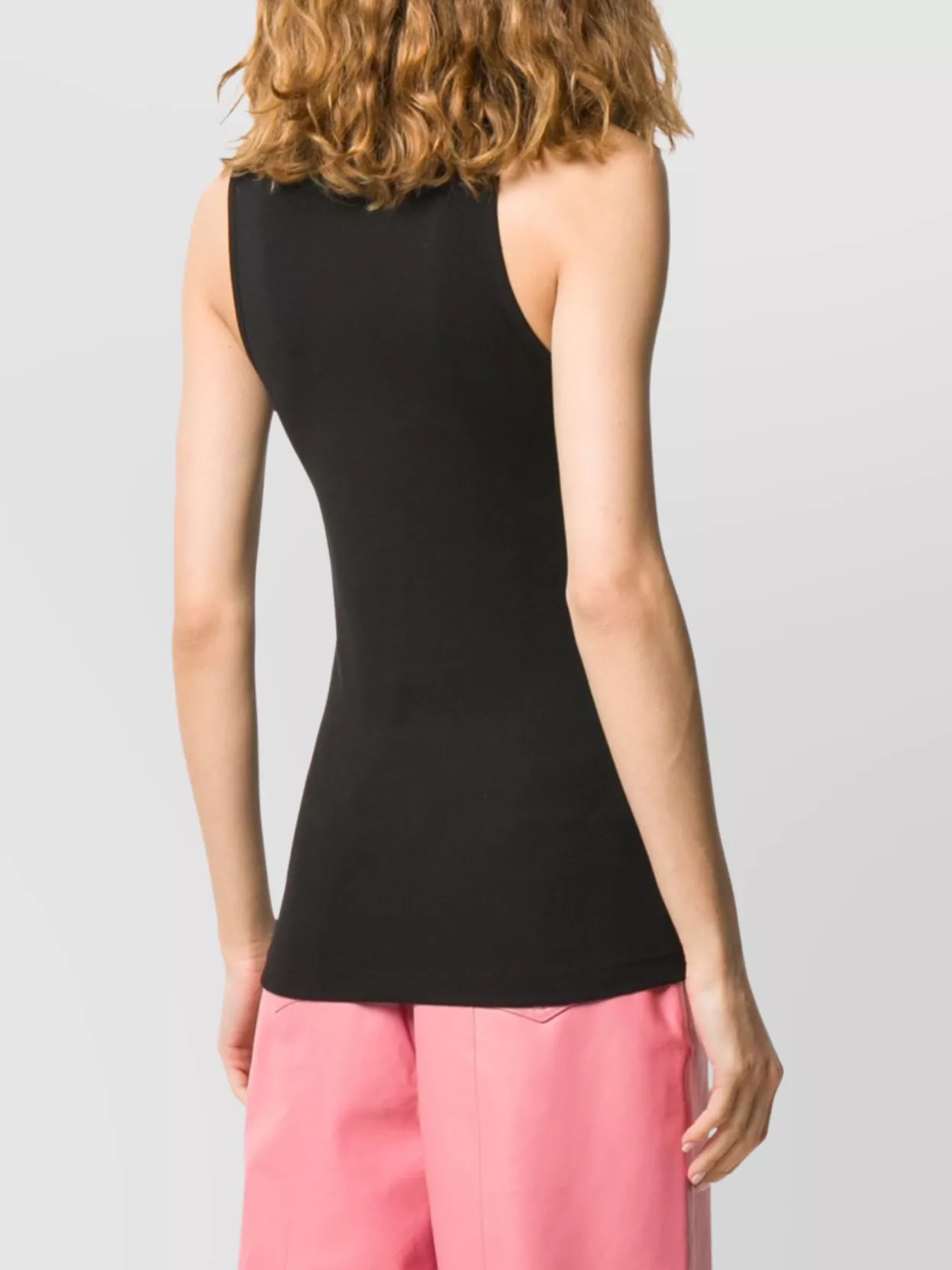 Patou Modern Sleeveless Scoop Neck Tank Top In Black
