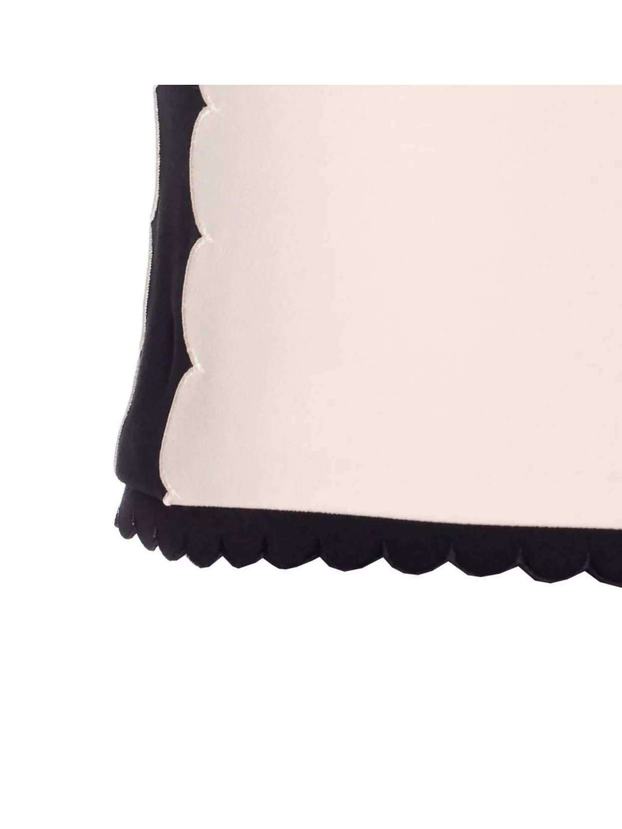 Elisabetta Franchi High Waist Scalloped Hem Shorts With Contrast Trim In Pink