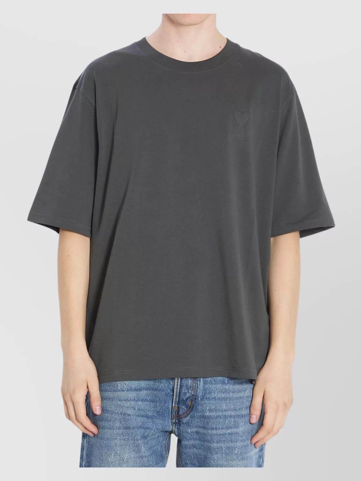Ami Alexandre Mattiussi Heart Logo Crew Neck T-shirt In Gray