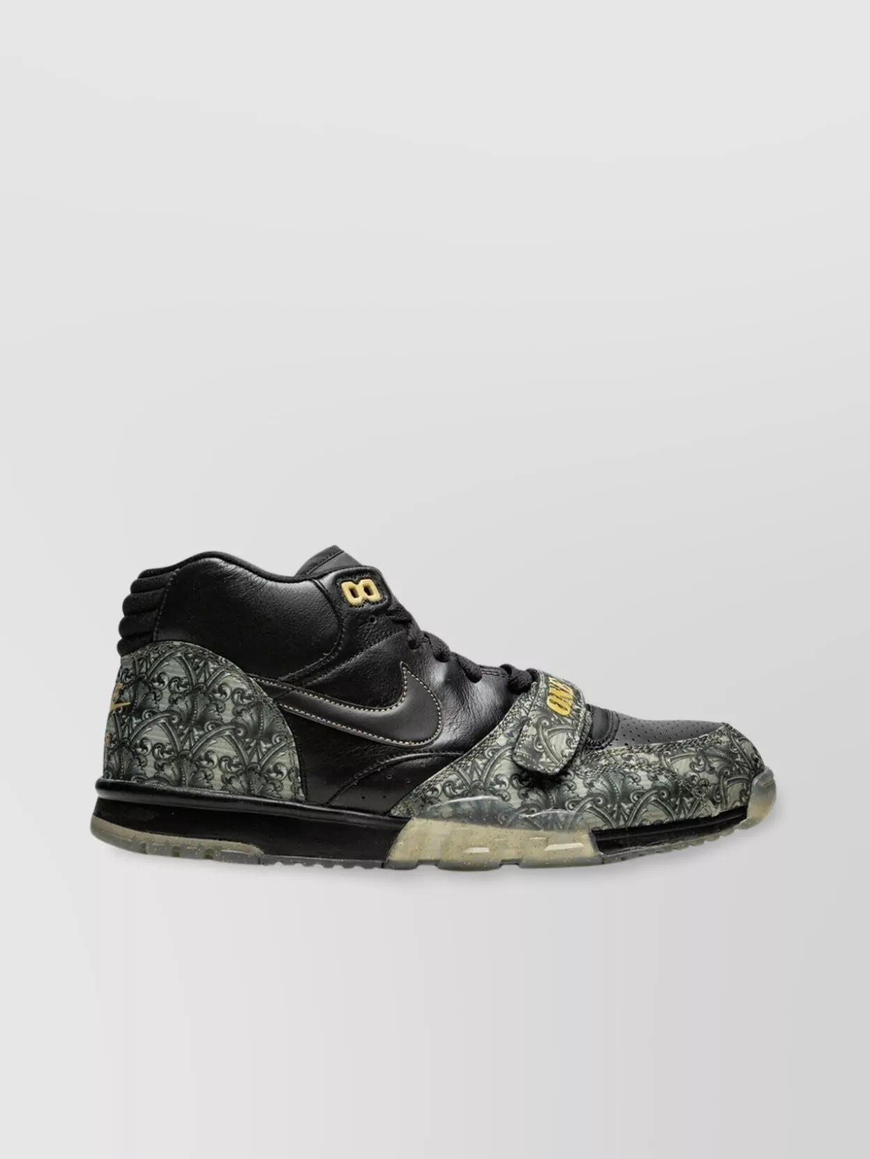 Nike High-Top Sneakers With Contrast Stitching And Embossed Pattern