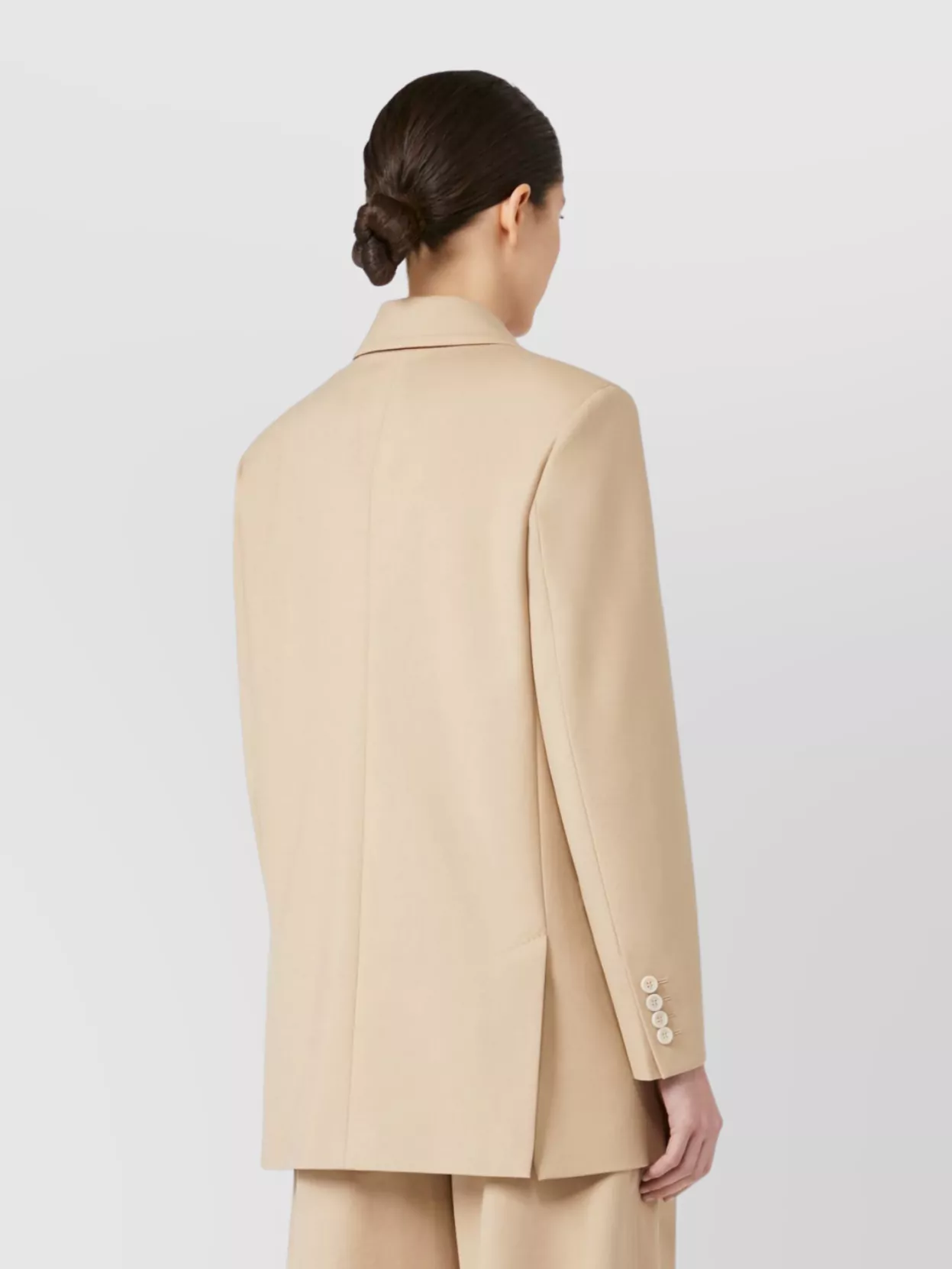 Max Mara Tailored Suit Double-Breasted Design