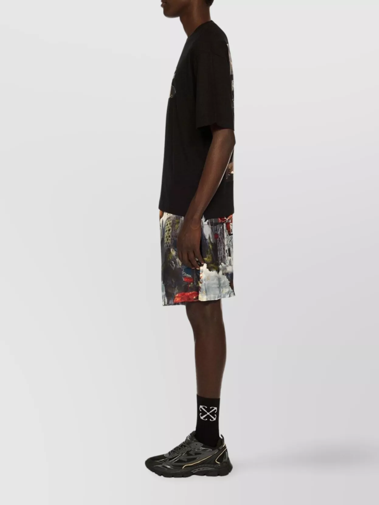 Off-white Graphic Arrow Design Short Sleeve T-shirt In Black