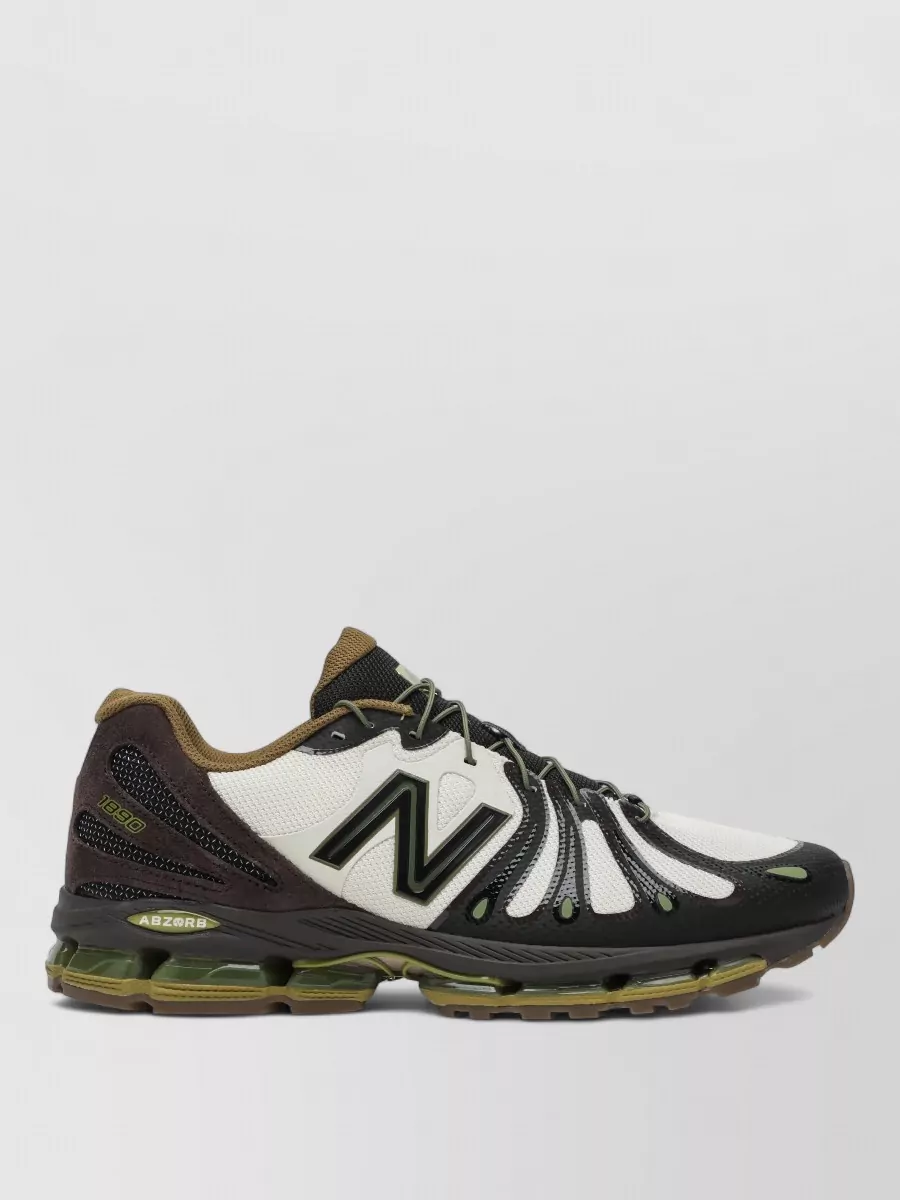 New Balance low-top sneakers