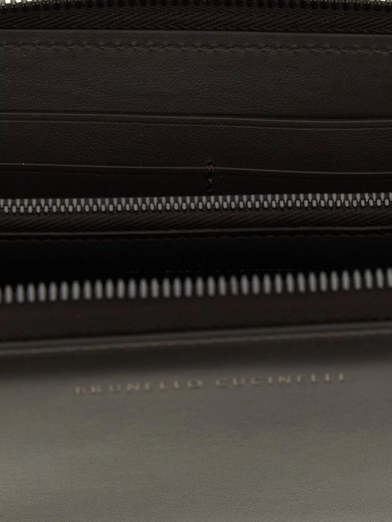 Brunello Cucinelli Zipper Wallet With Logo And Compartments