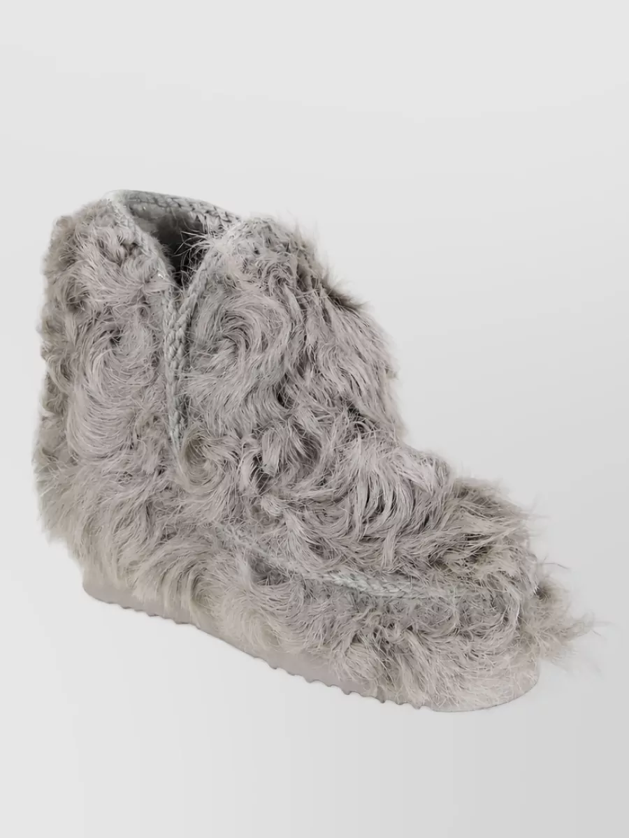 Mou goat fur boots