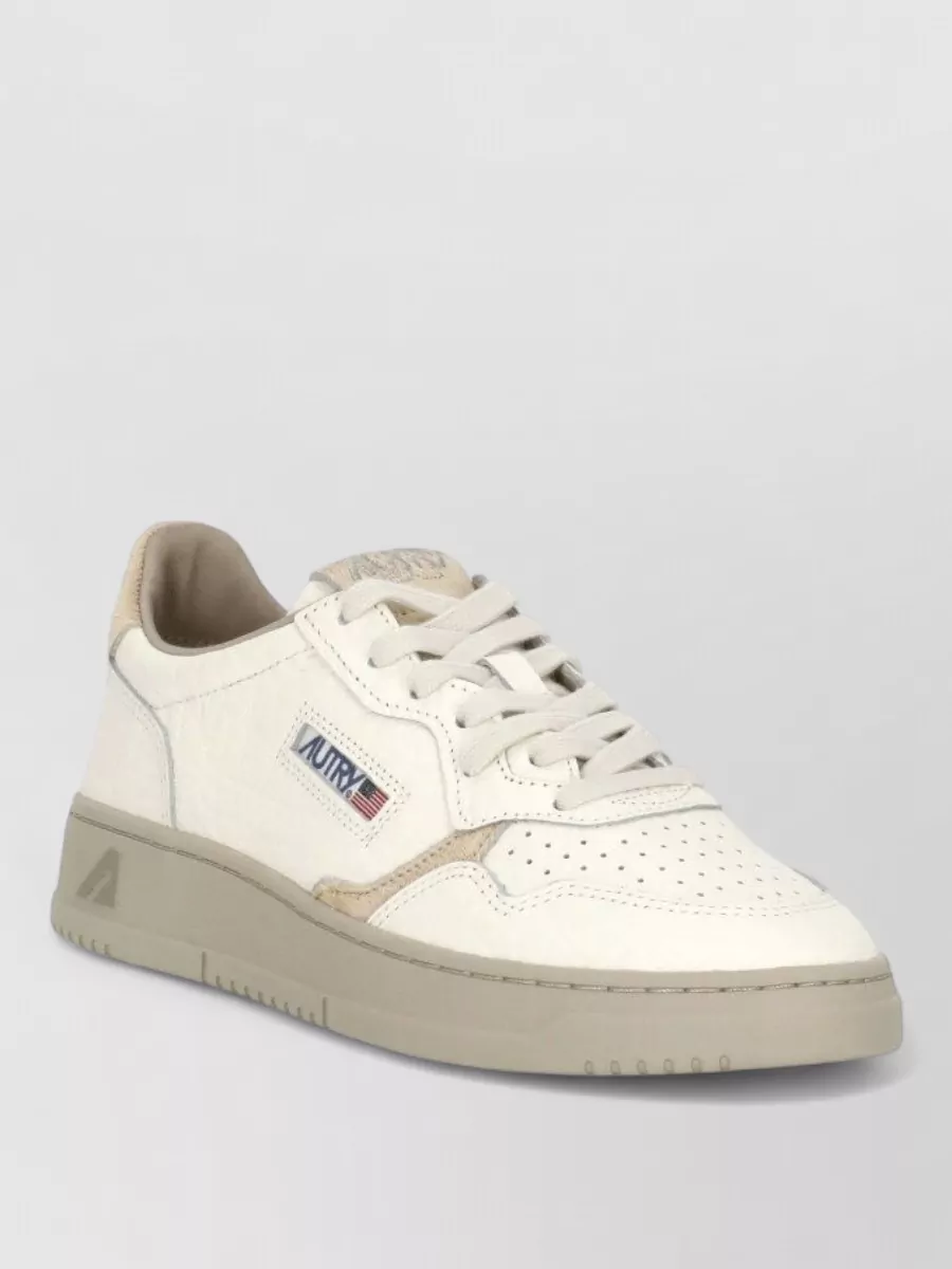 Autry leather low top sneakers