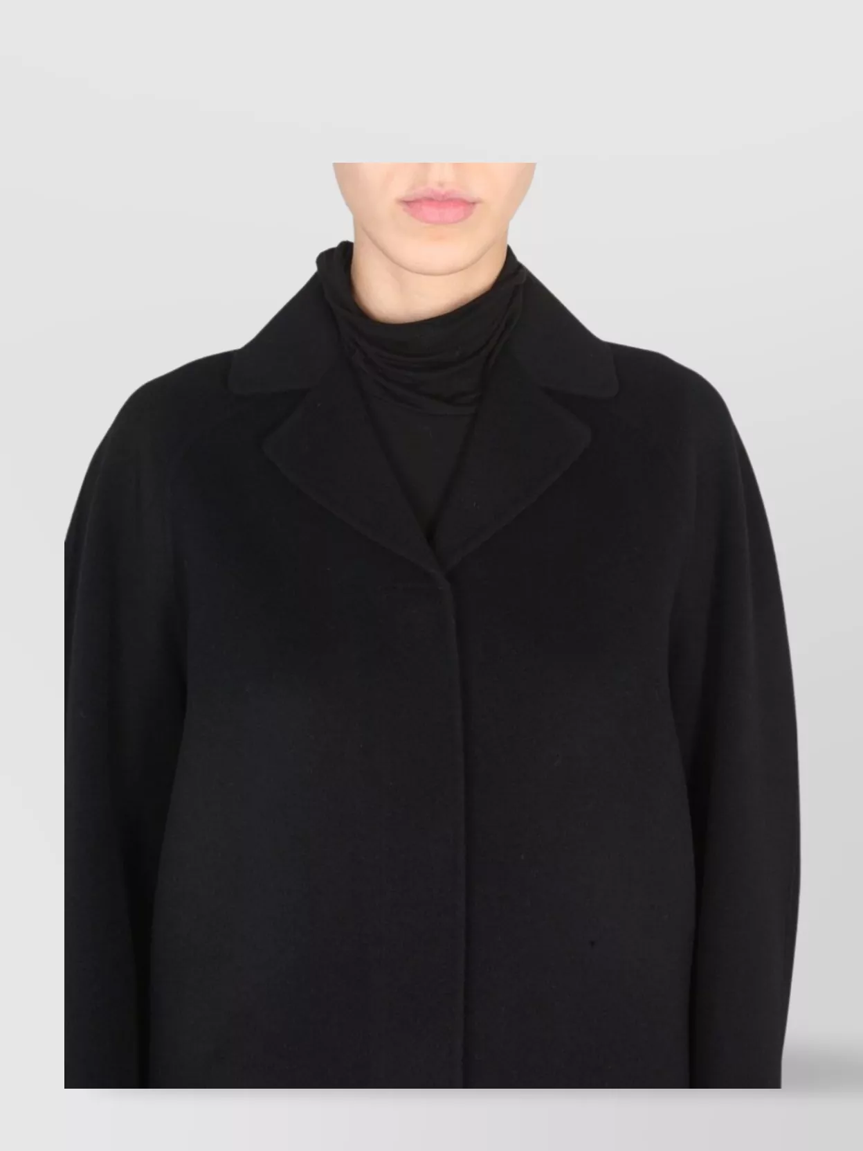 Max Mara Short Coat With Notched Lapels And Long Sleeves In Black