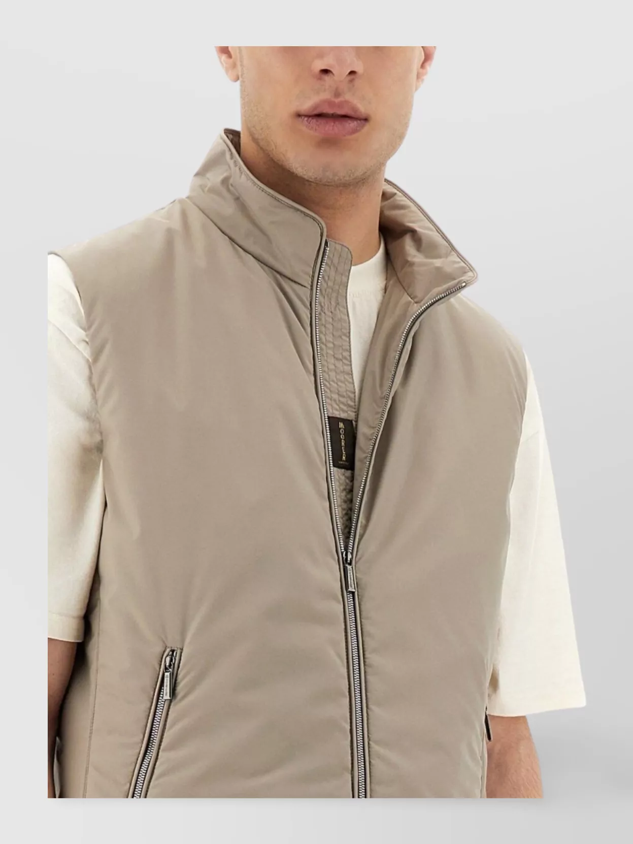 Moorer High Collar Sleeveless Side Pockets T-Shirt