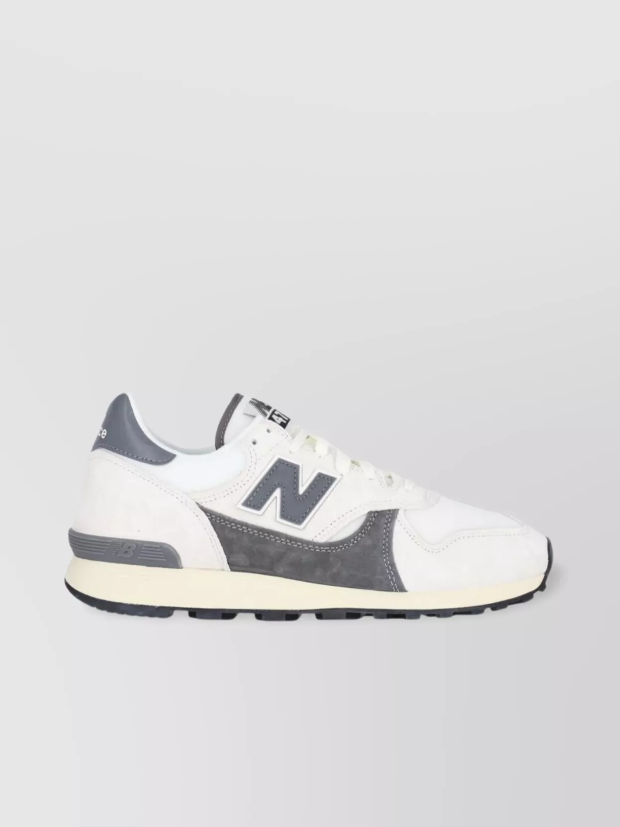 New Balance Low Top Sneakers Contrast Panels In White