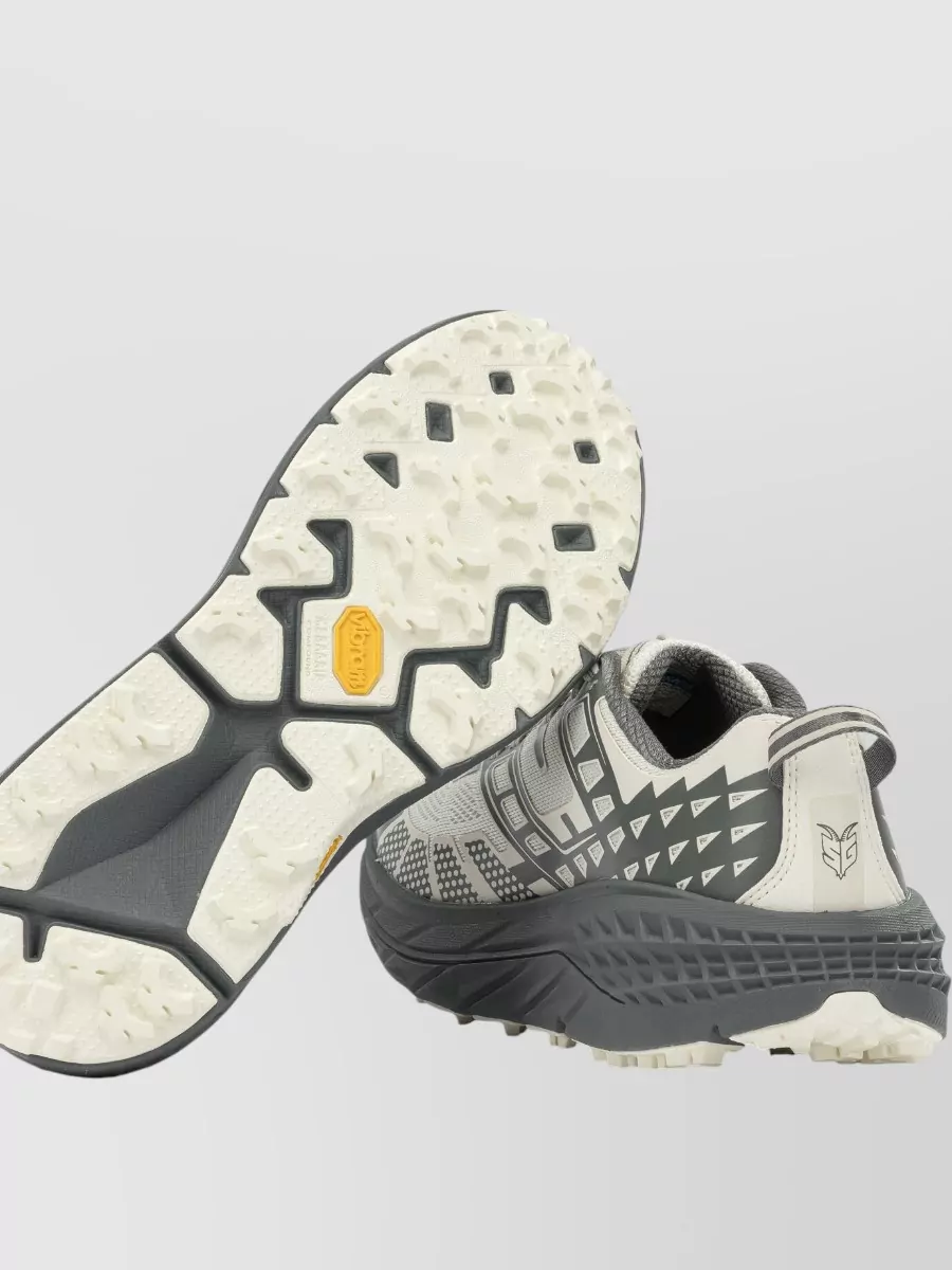 Hoka Speedgoat 2 Low-Top Sneakers