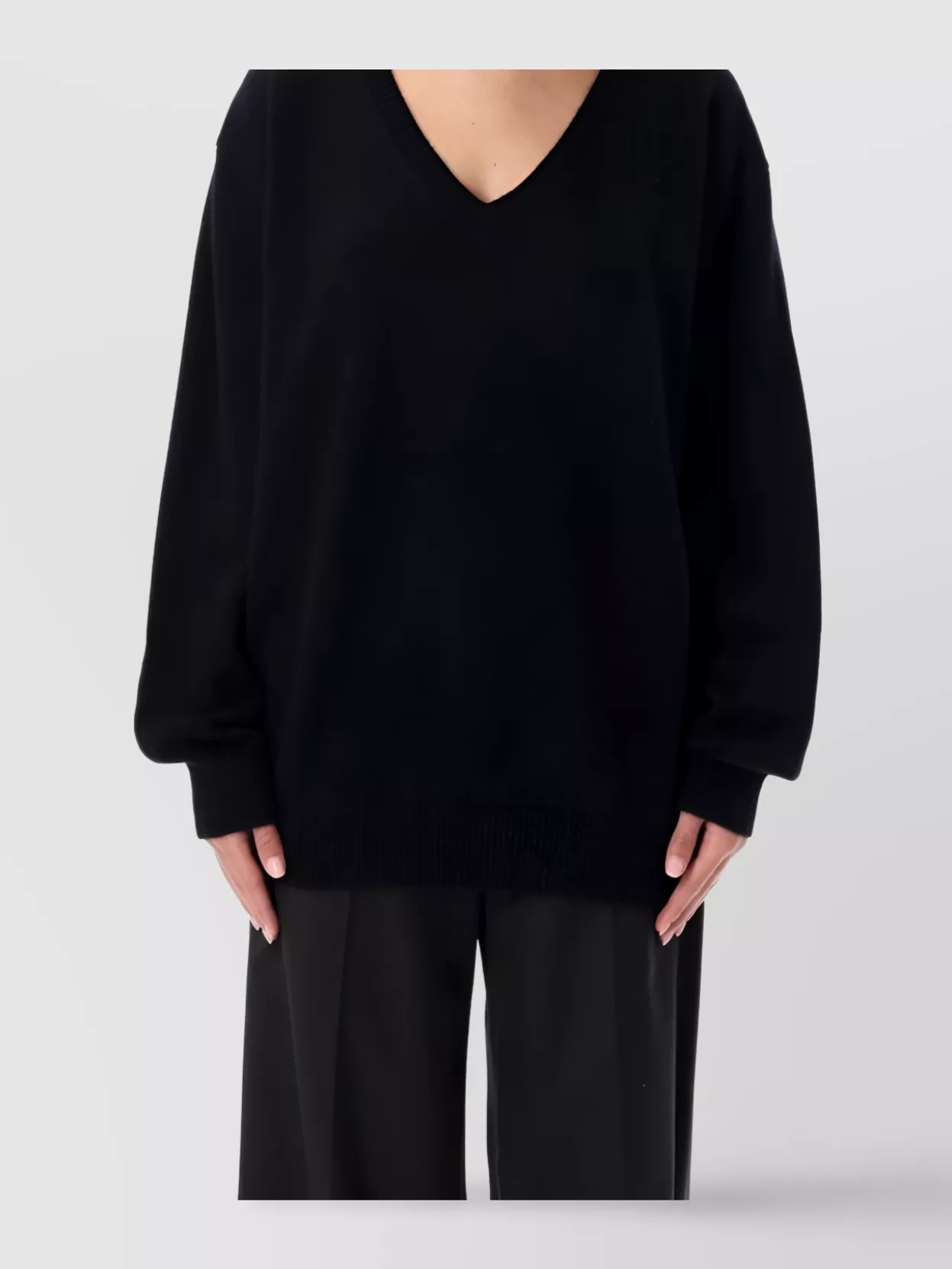 Rhea Costa Long Sleeve V Neck Knitwear Top