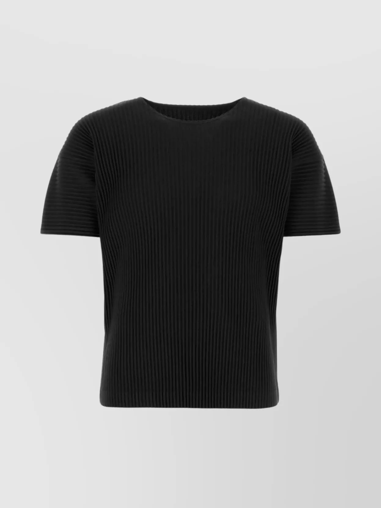 Shop Issey Miyake Polyester T-shirt With Short Sleeves And Cropped Hem