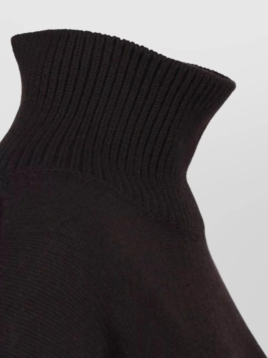 Lisa Yang Cashmere Knitted Turtleneck Sweater