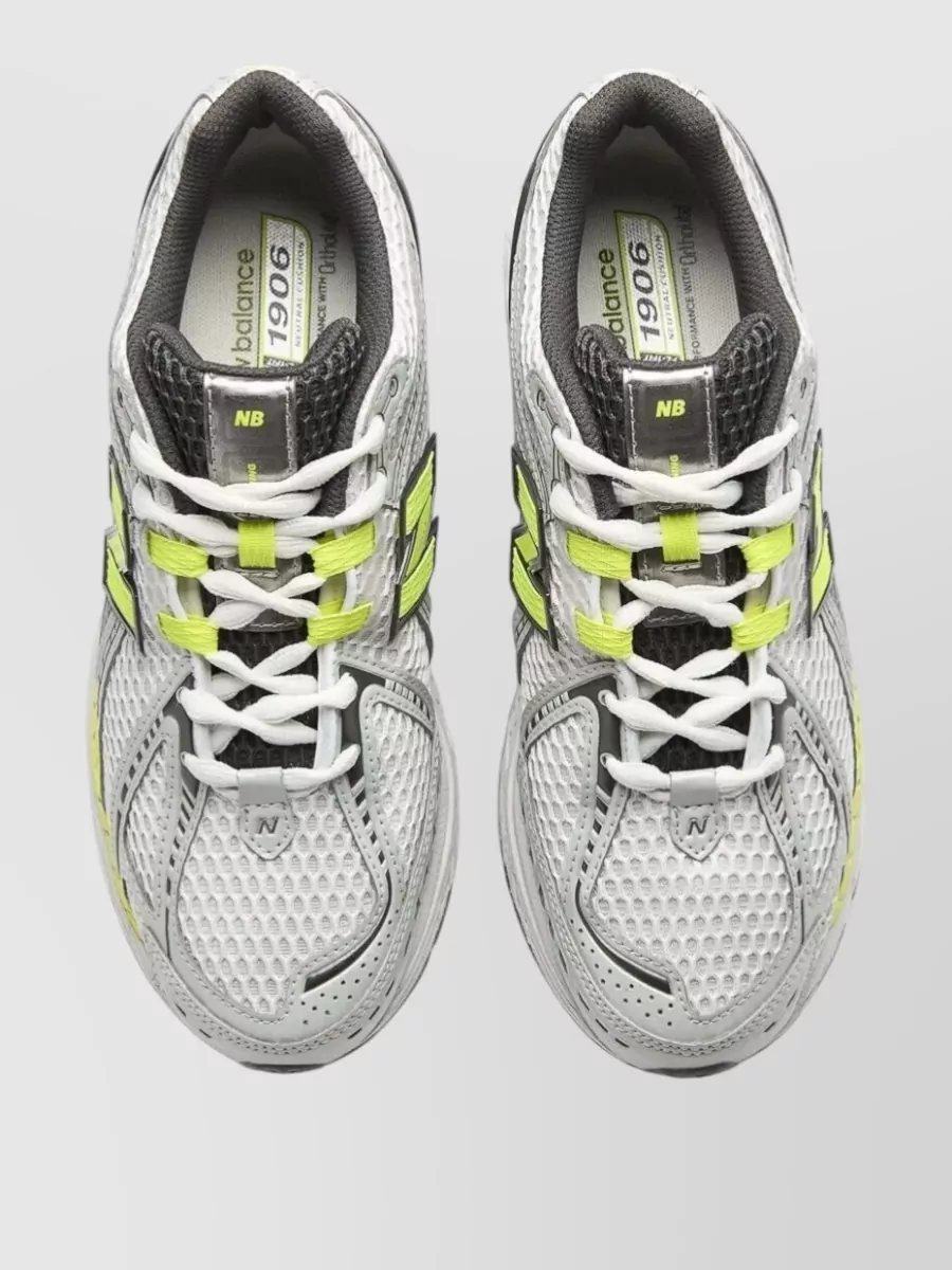 New Balance Low-Top Sneakers