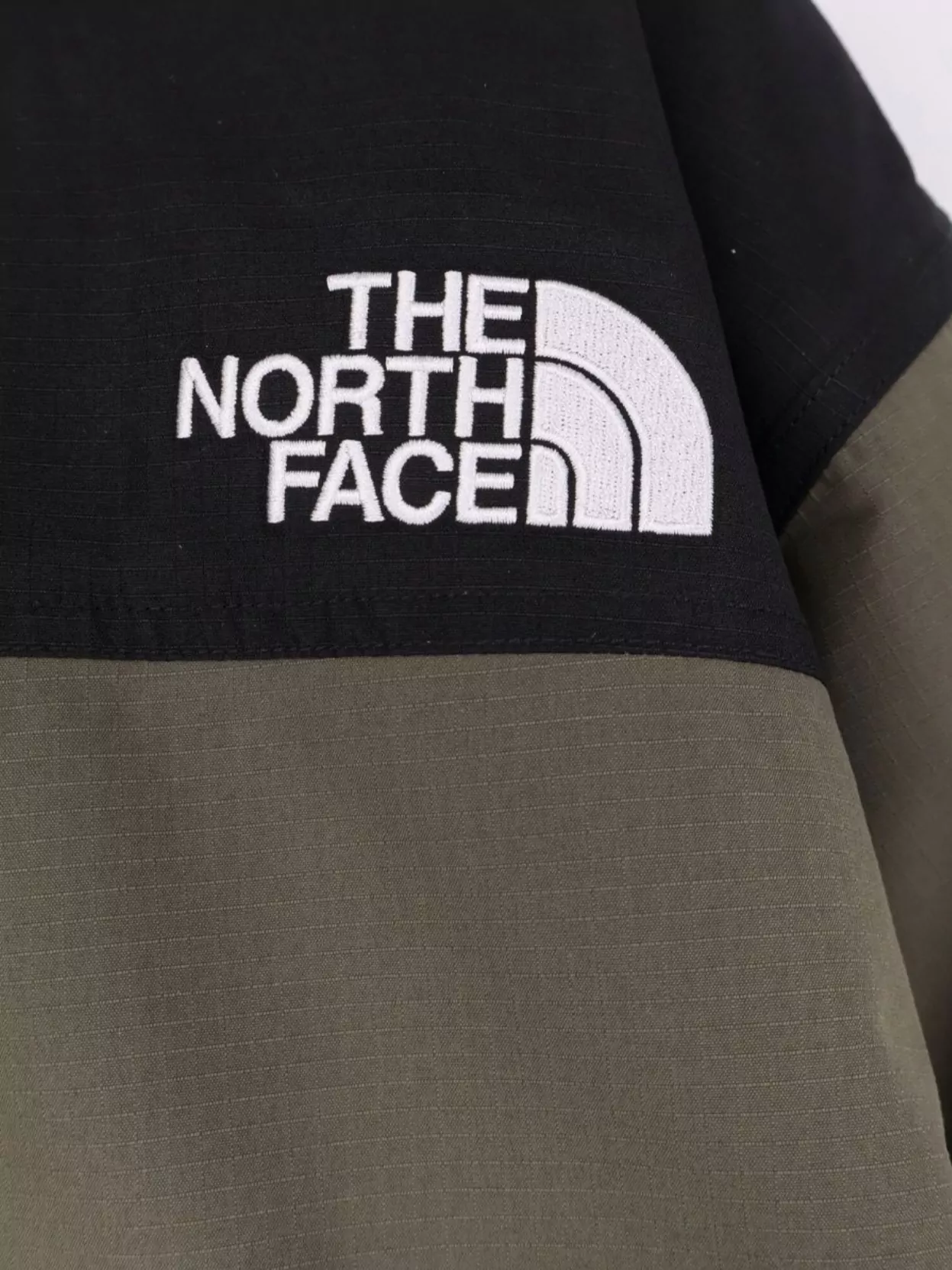 The North Face Versatile Down Jacket Adjustable Features