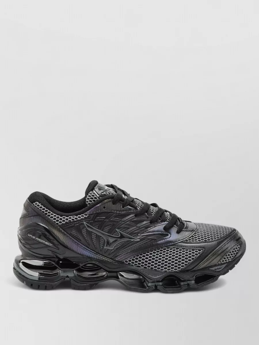Mizuno low-top sneakers