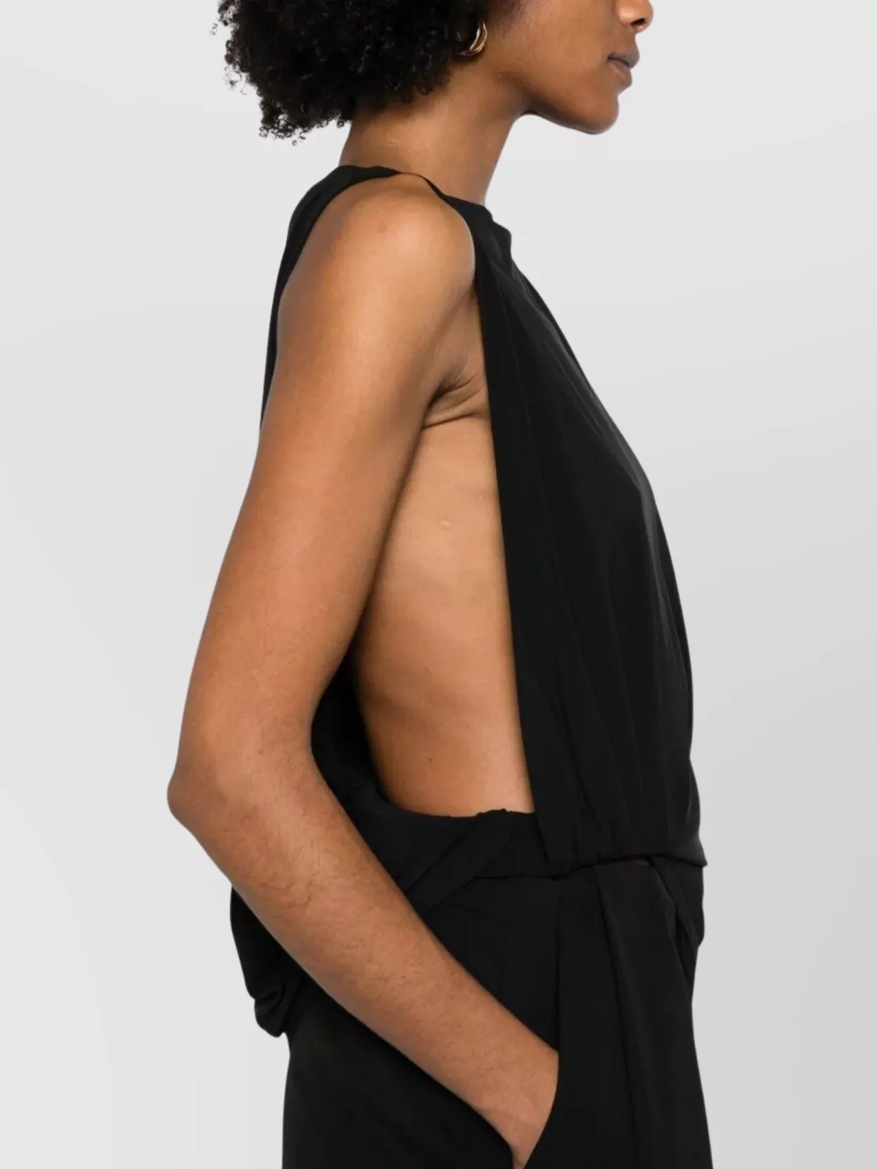 Jacquemus Draped Crossover Sleeveless Top With Twist Detail