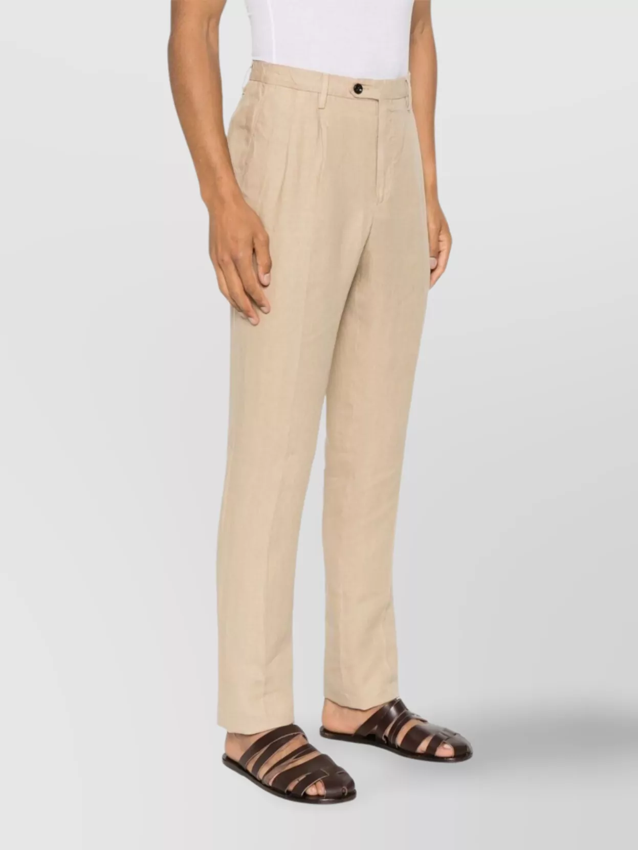 Drumohr Linen Chino Trousers Featuring Pleat Detailing