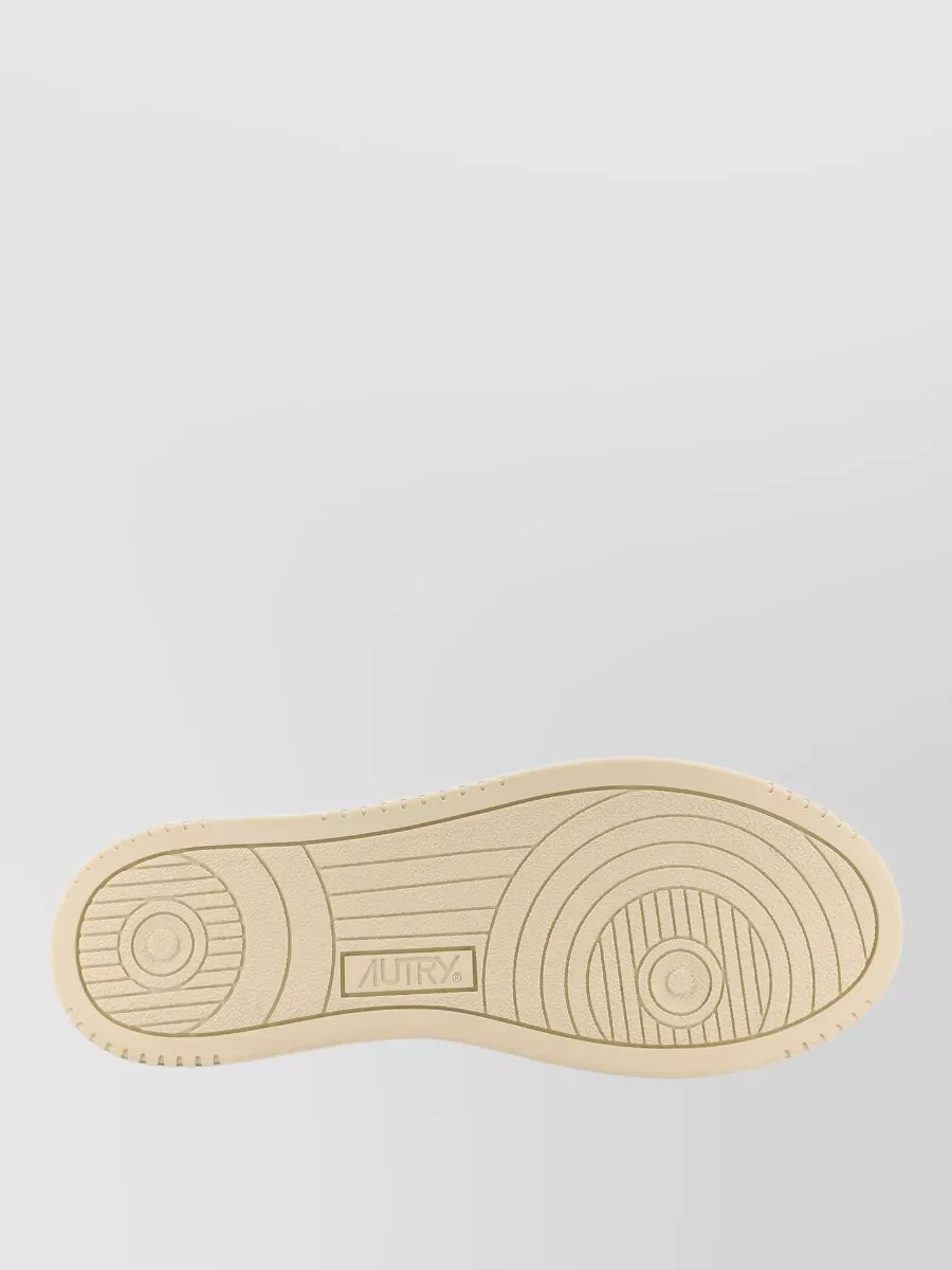 Autry Medalist Low Leather Sneakers Contrast Heel