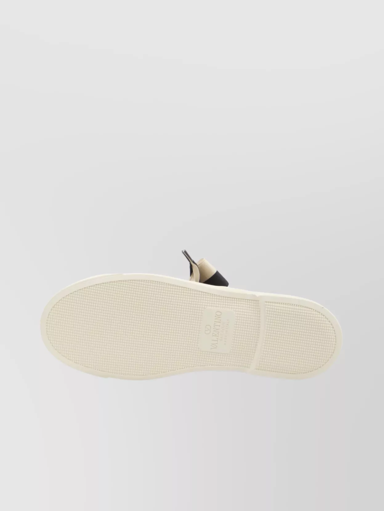 Valentino Garavani Polka Dot Ballet Flats With Contrasting Trim