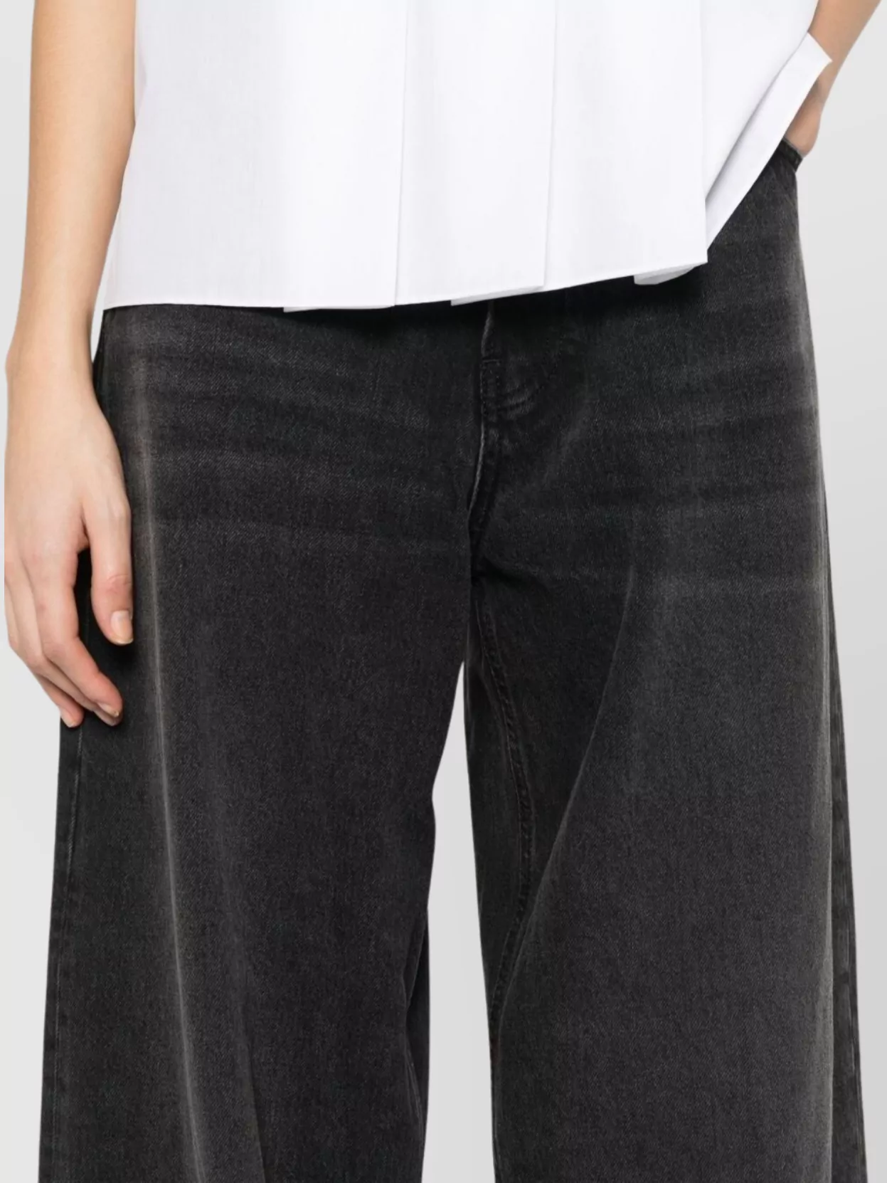Haikure Wide-Leg Faded Jeans With Belt Loops