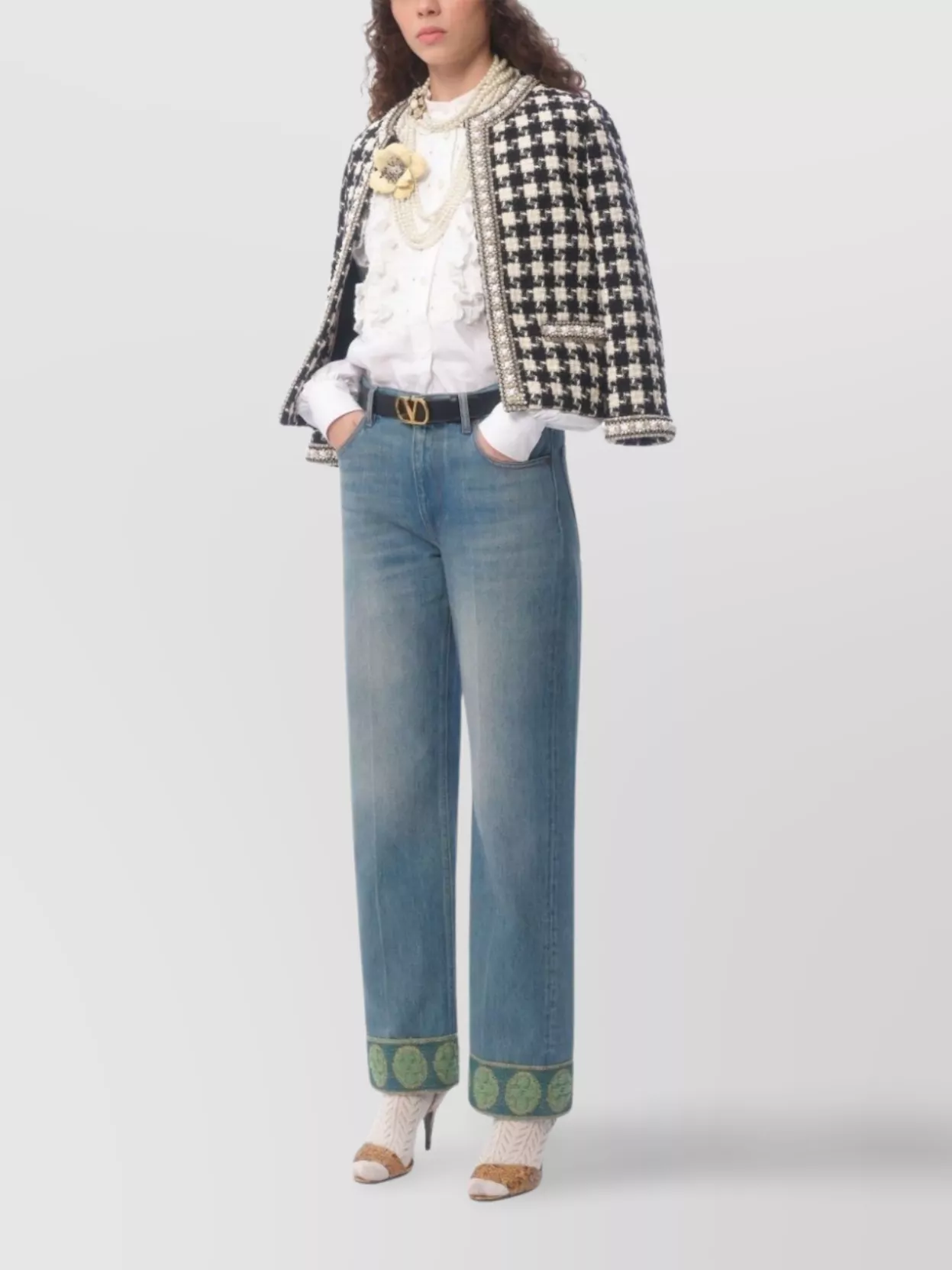デニム・ジーパン Valentino Garavani Straight-Leg Denim Jeans VALENTINO GARAVANI Mid-rise straight-leg jeans | NET-A-PORTER