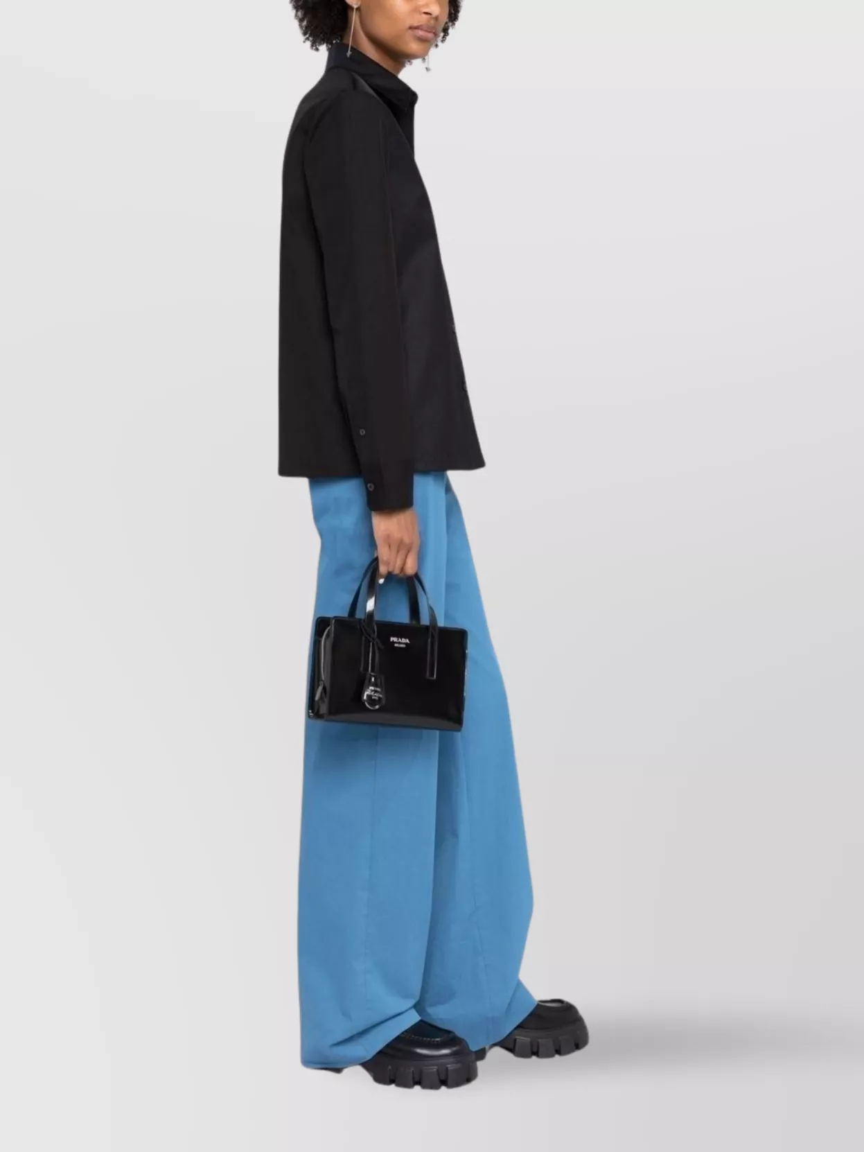 Prada Re-edition 1995 Shoulder Bag In Black