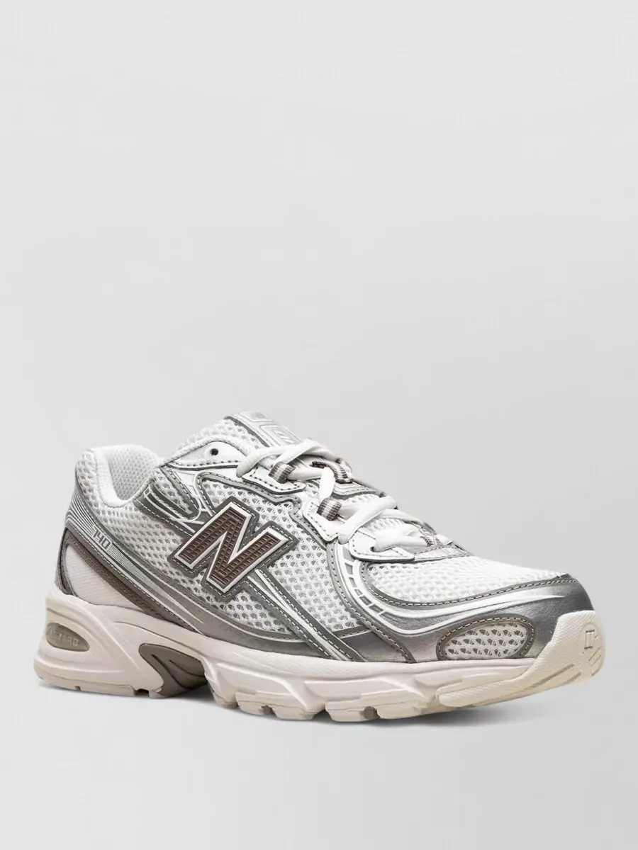 New Balance low-top sneakers