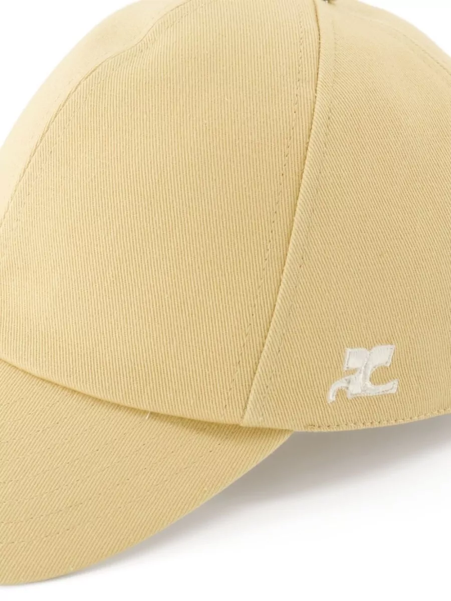 Courrèges Cap