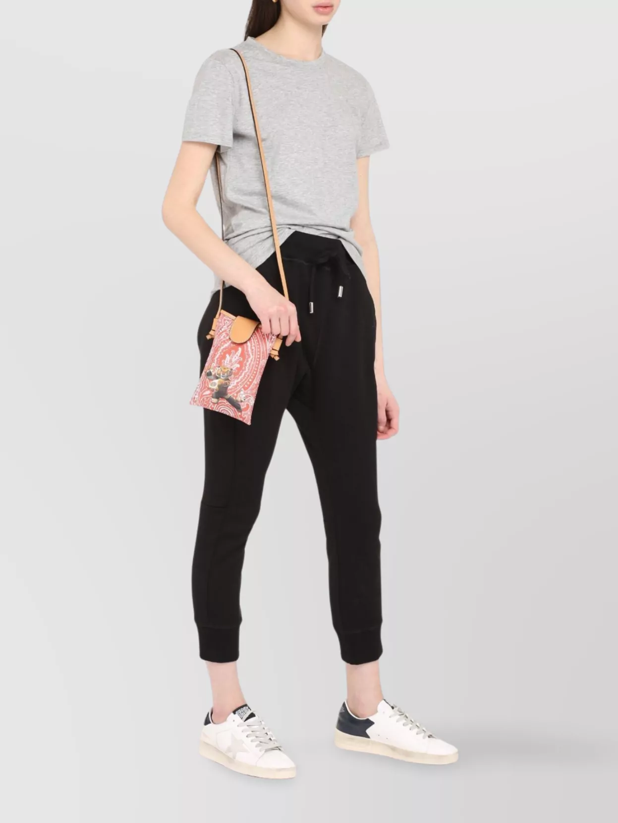 Vince Essential Crewneck Pima Cotton Tee In Gray