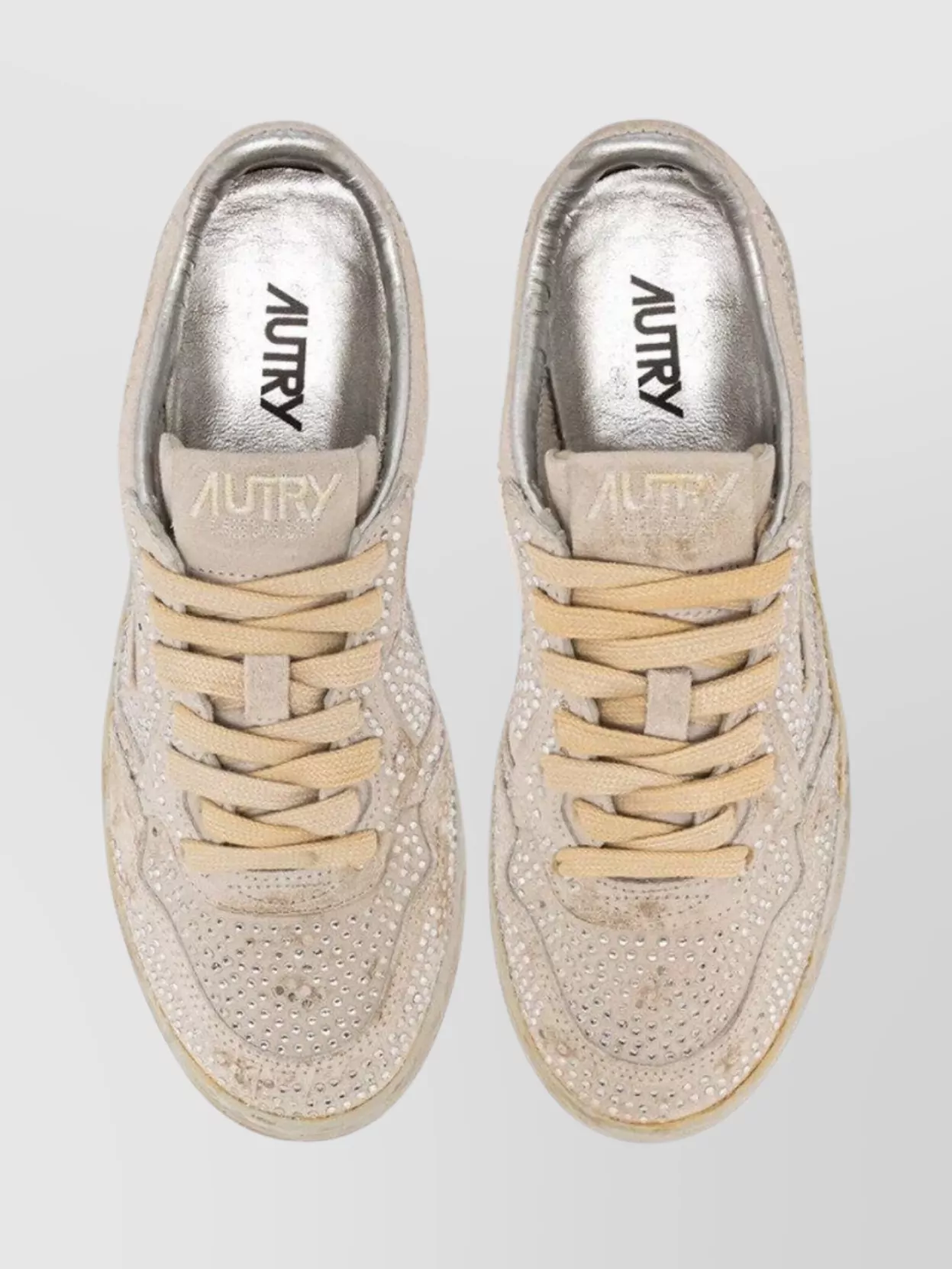 Autry Sophisticated Low Top Sneakers For Women In Neutral