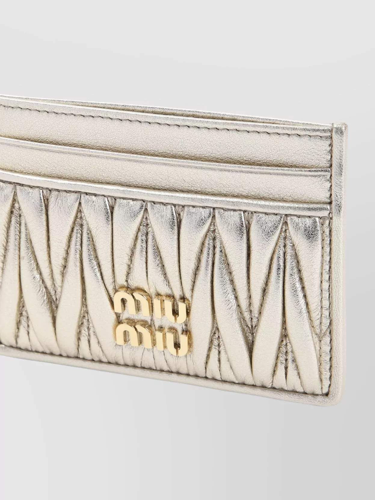 Miu Miu Logo Matelassé Leather Cardholder In Neutrals