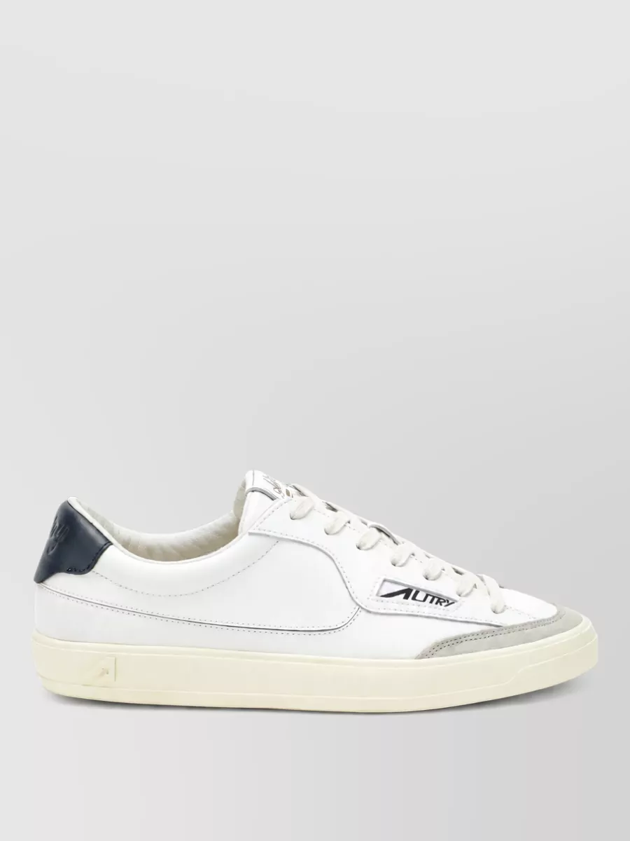 Autry leather low-top sneakers