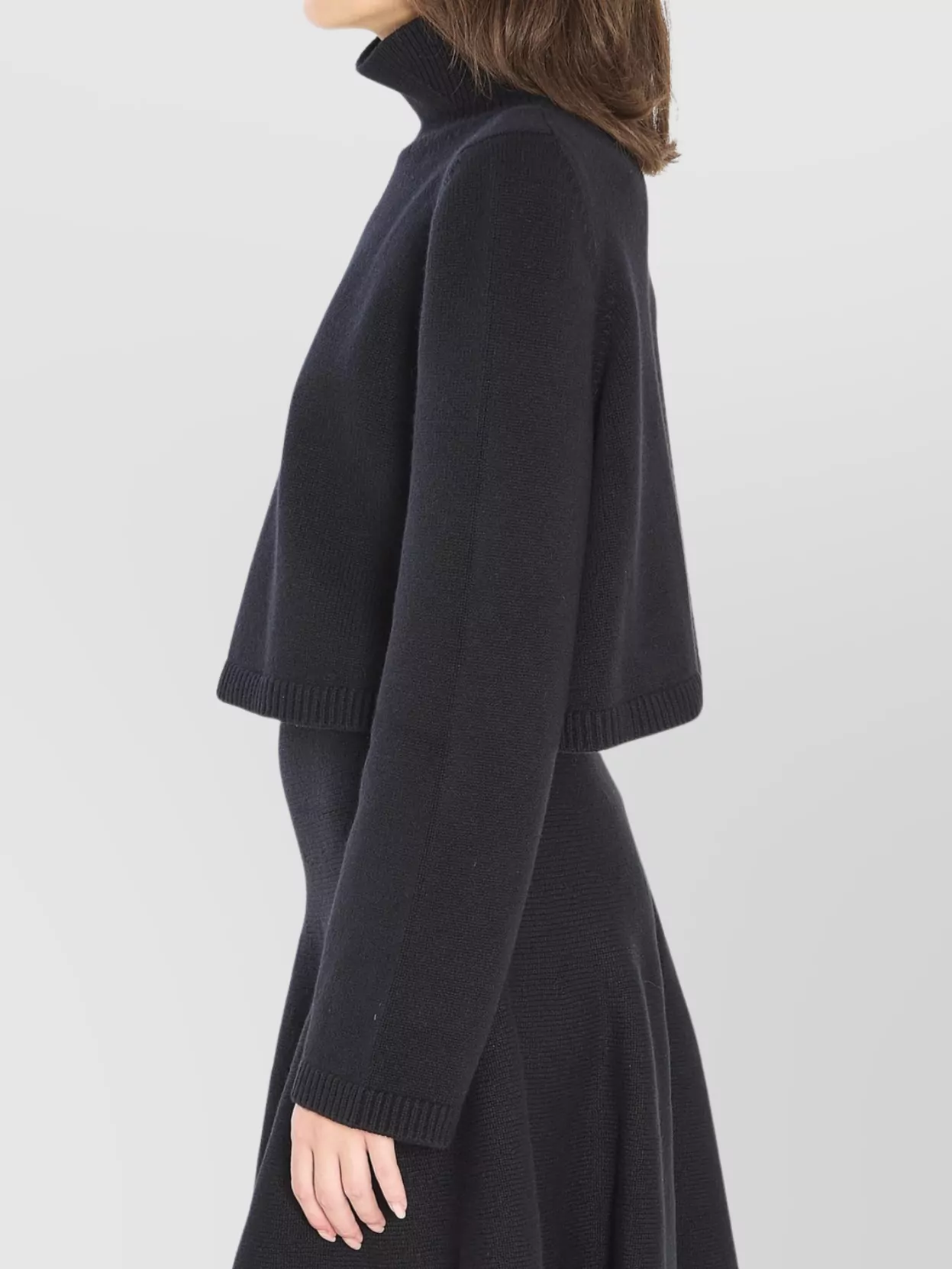 Alaïa Cashmere Blend Cropped Turtleneck Pullover