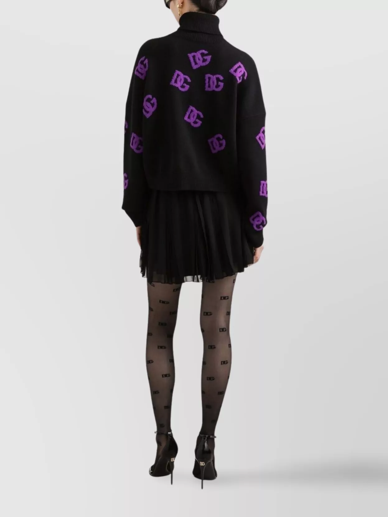 Dolce & Gabbana Wool Turtle Neck Jumper In Black
