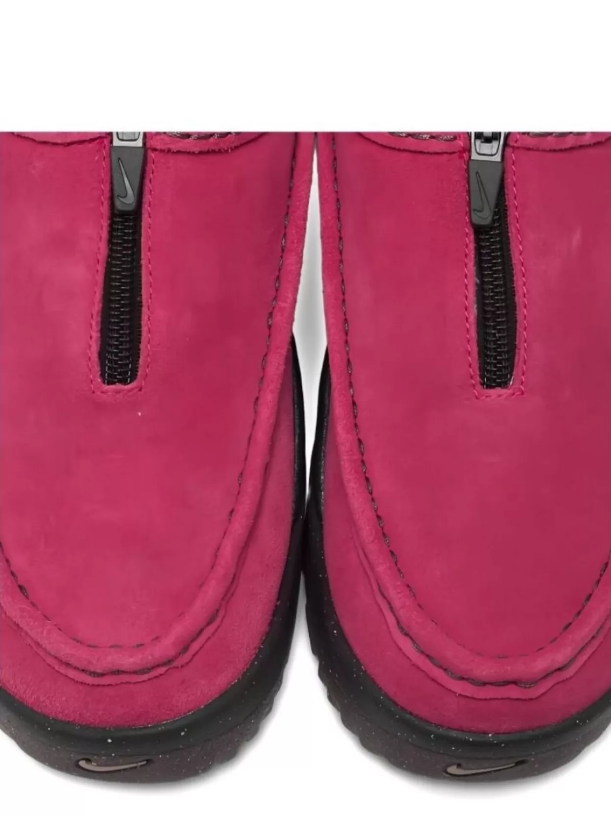 Nike Low Top Suede Sneakers With Pull Tab