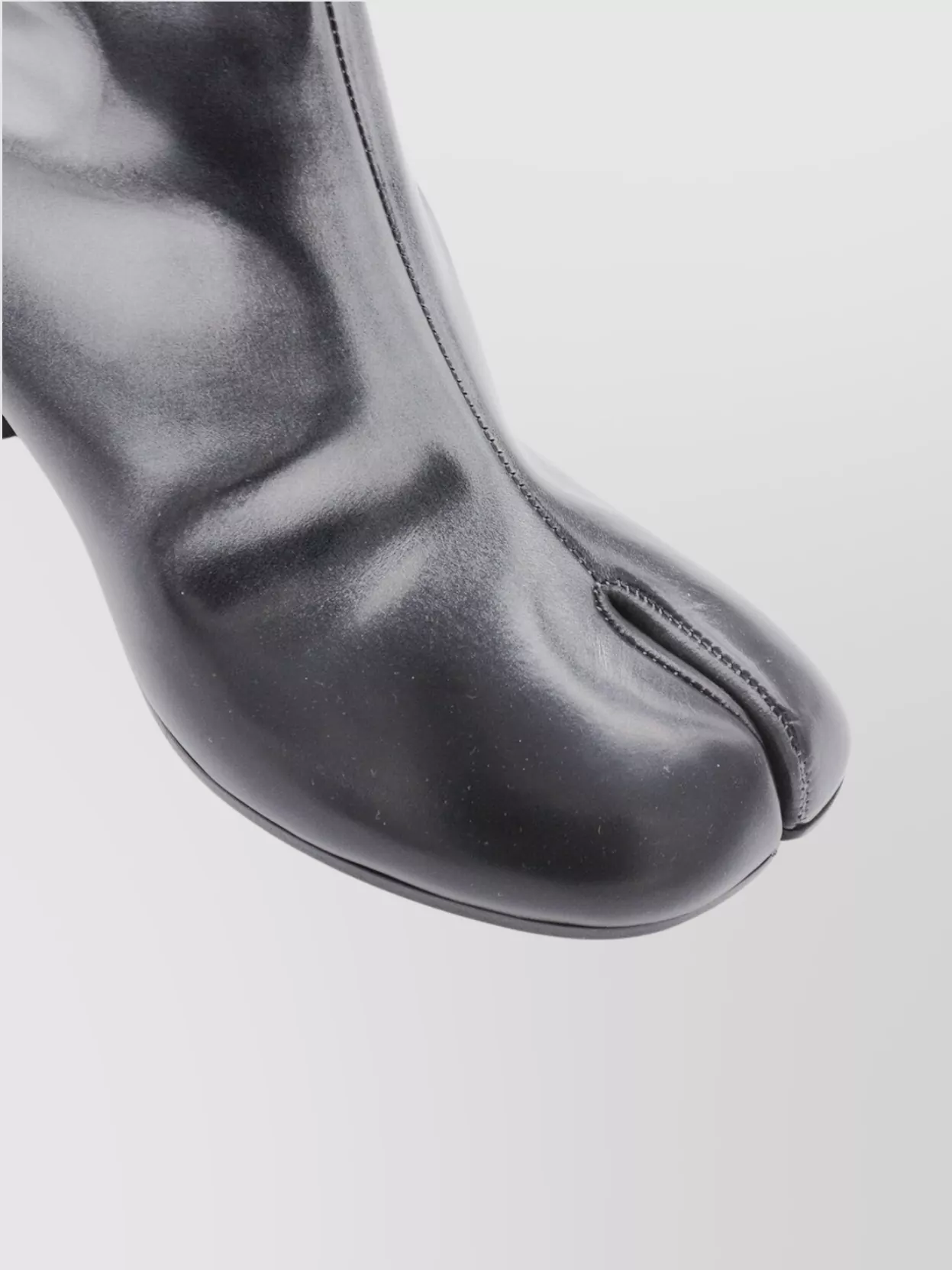 Maison Margiela Stylish Block Heel Ankle Boots In Black