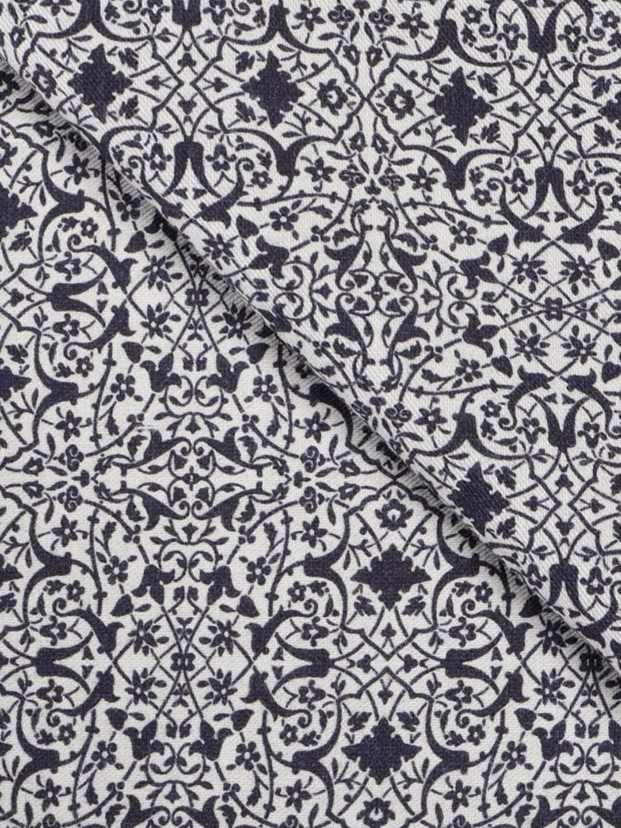 Eleventy Wool Blend Scarf With Intricate Pattern