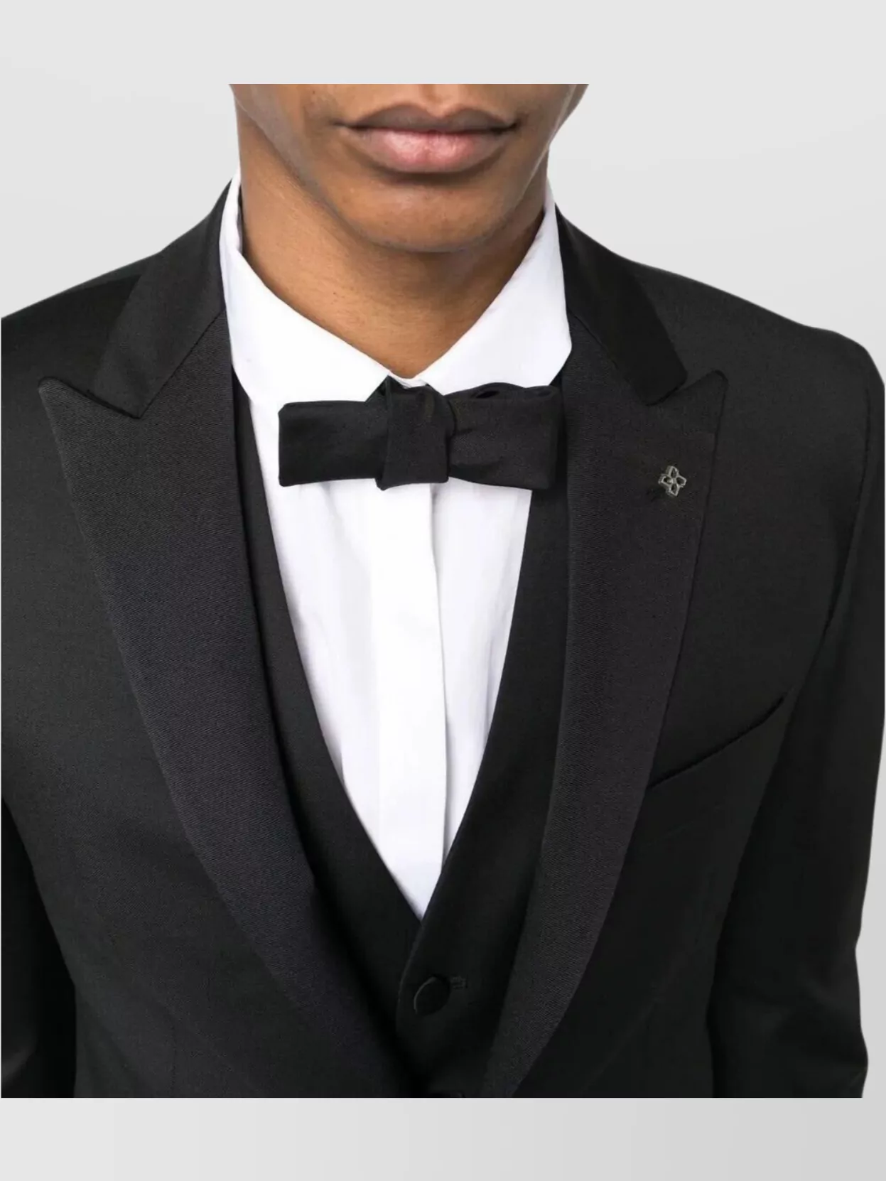 Tagliatore Trio Suit Featuring Pockets