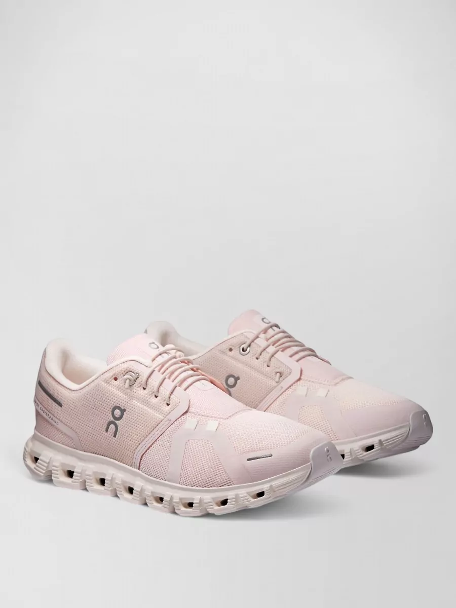 On Running Cloud 6 Low-Top Sneakers