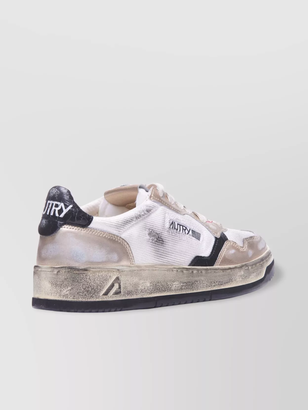 Autry Low Top Leather Sneakers With Used Effect