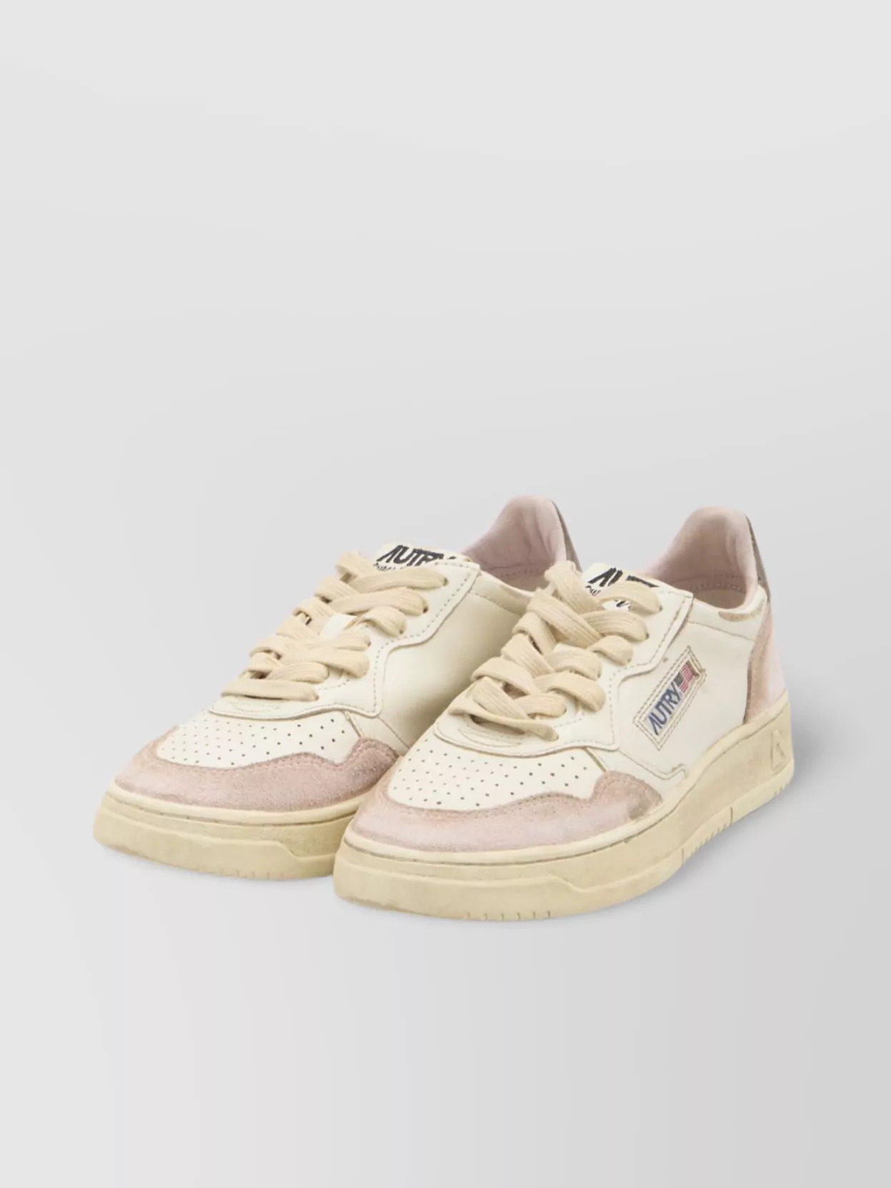 Autry Vintage Low-top Leather Sneakers