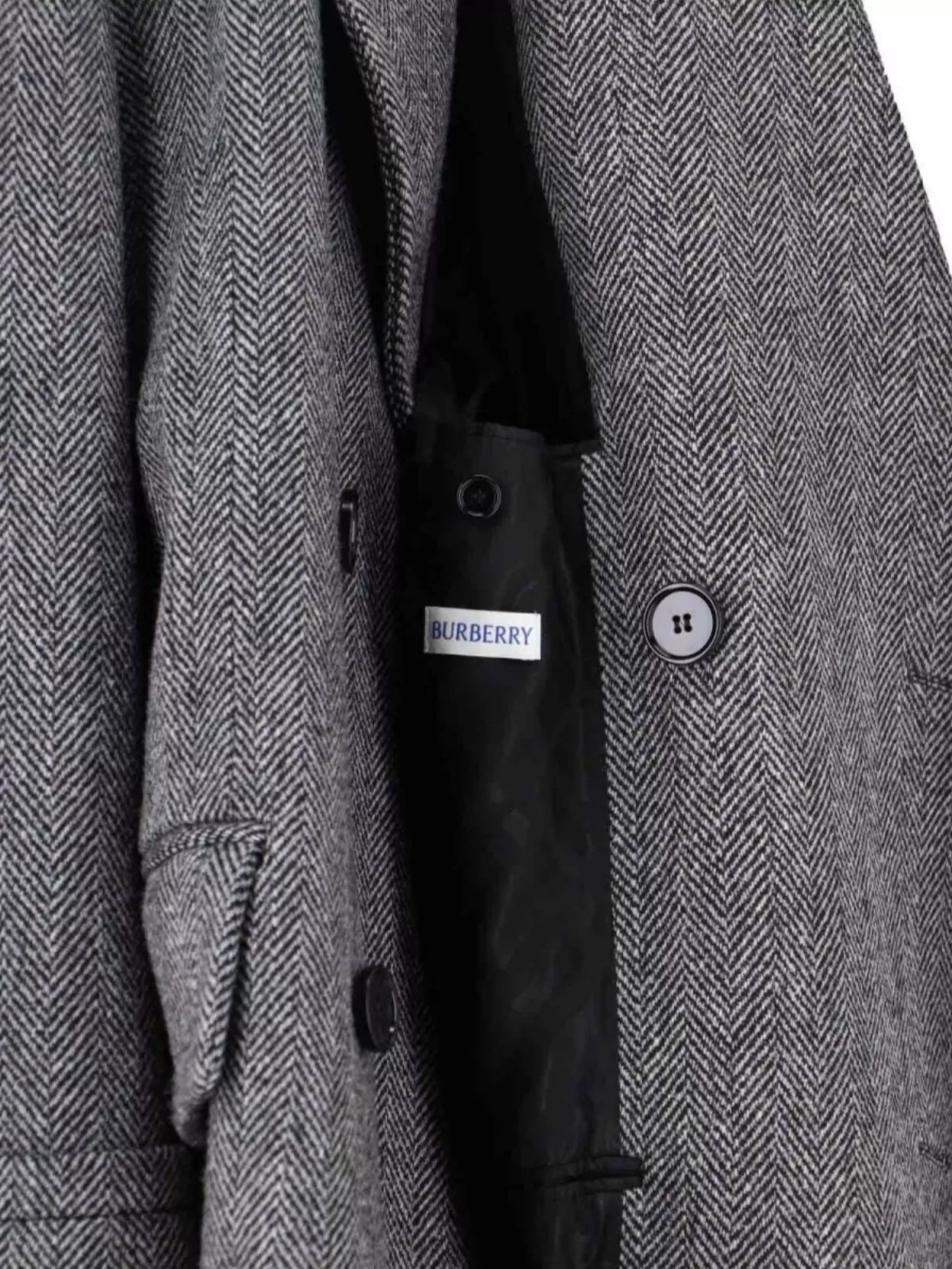 Burberry Stylish Jacket With Belted Waist And Epaulettes